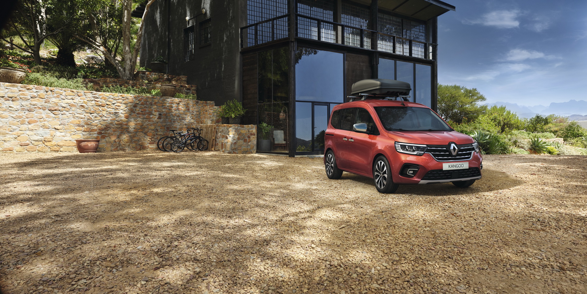 New Renault Kangoo Goes On Sale In Europe For Families With A Van Addiction