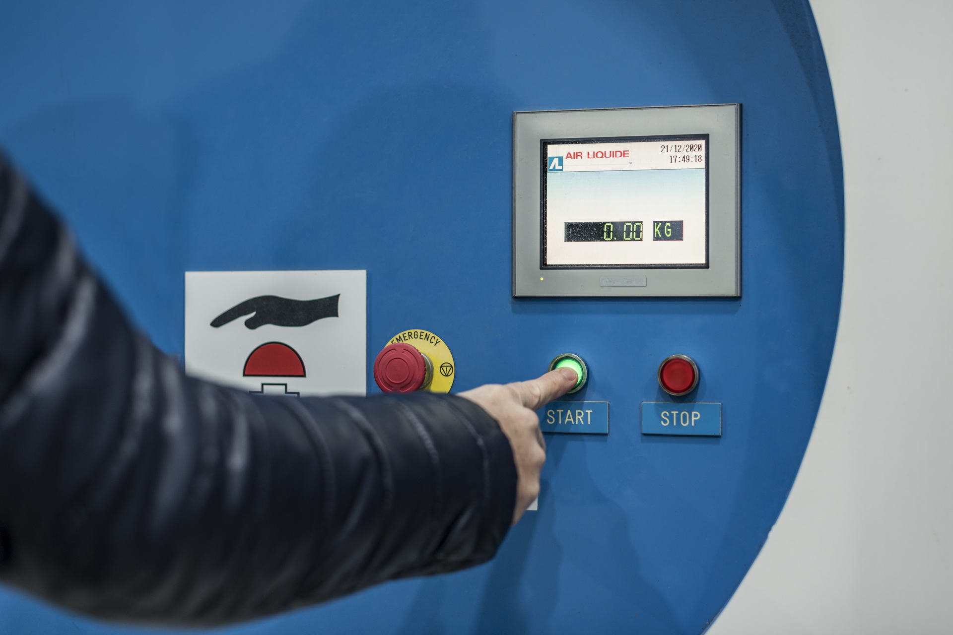 See The European 2021 Toyota Mirai RWD Fuel Cell Car In Over 150 Photos