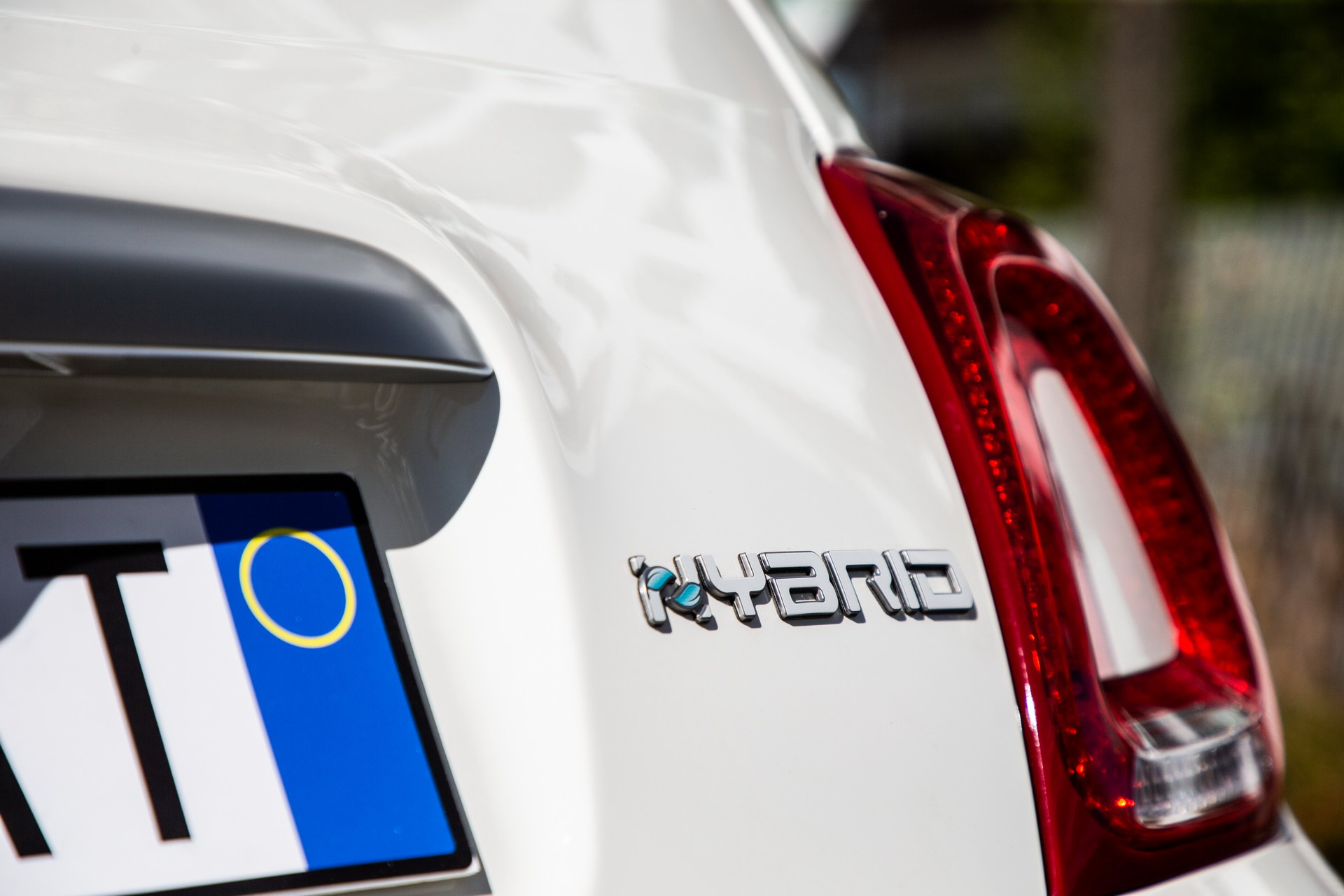 Fiat 500 Family Gains ‘Hey Google’ Special Editions With Voice Assistant