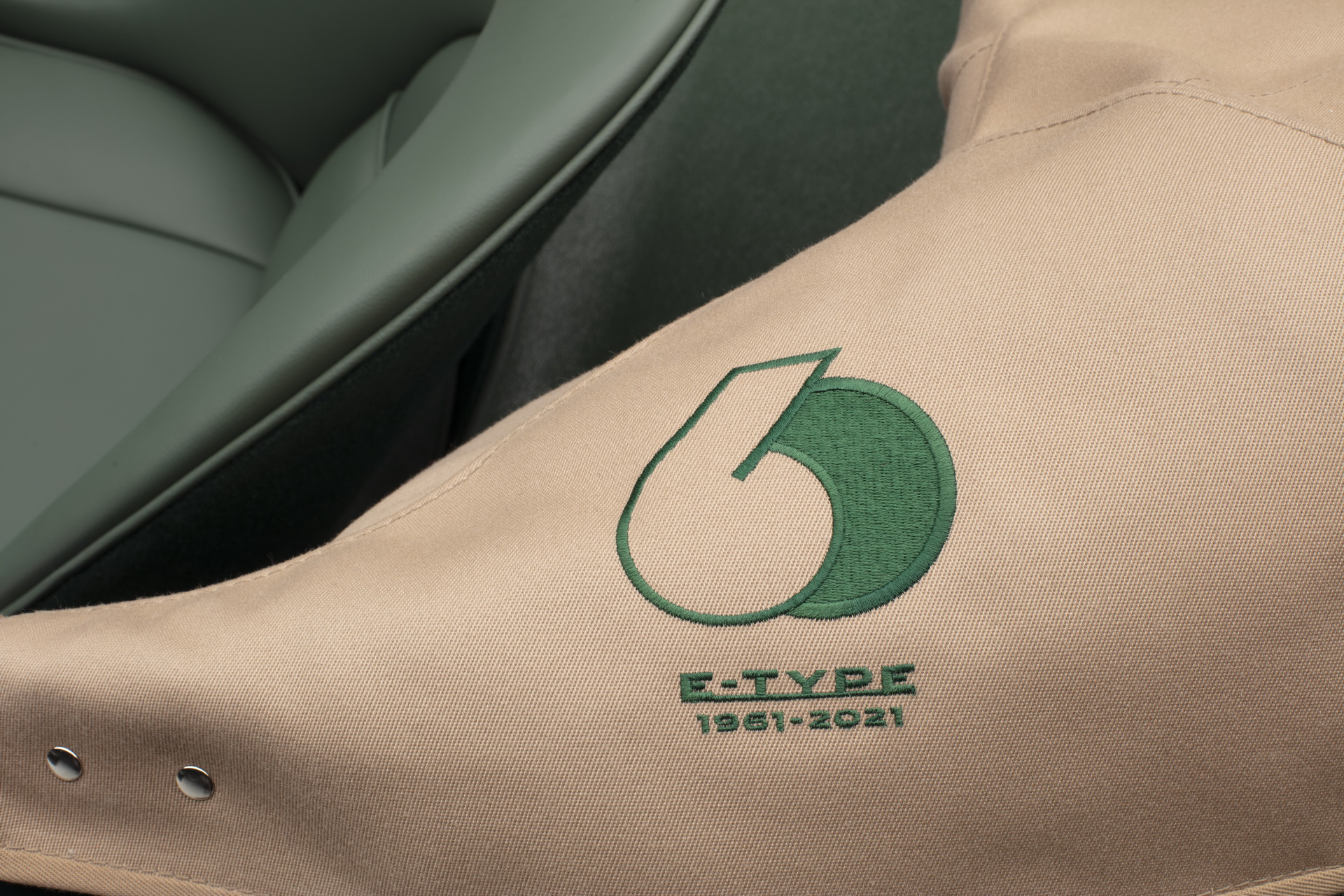 Jaguar Classic Shows Stunning Pair Of Factory Restored E-Type 60 Collection Editions