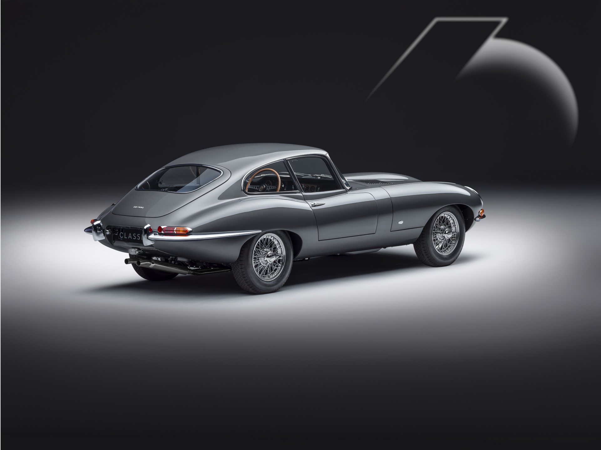 Jaguar Classic Shows Stunning Pair Of Factory Restored E-Type 60 Collection Editions