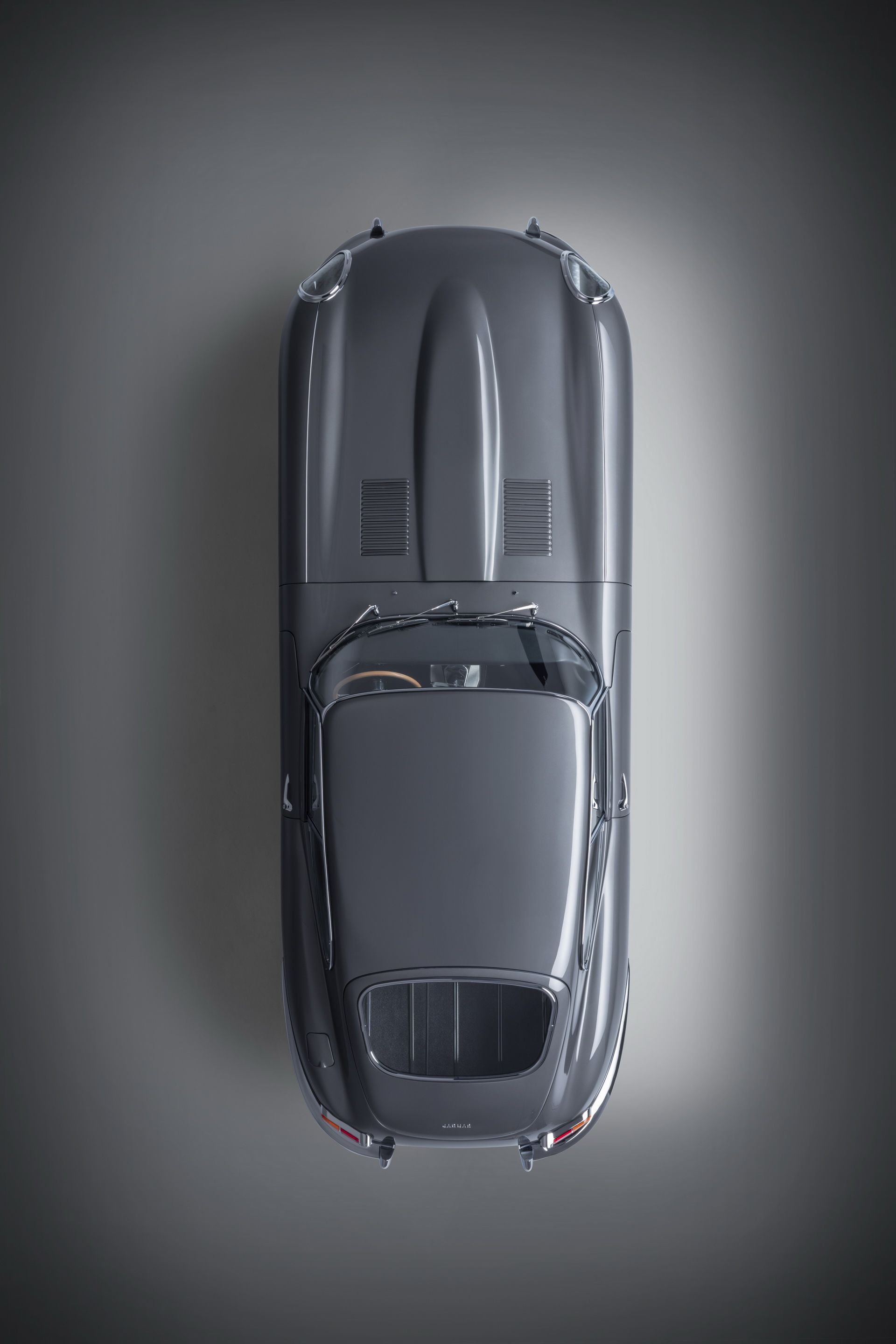 Jaguar Classic Shows Stunning Pair Of Factory Restored E-Type 60 Collection Editions