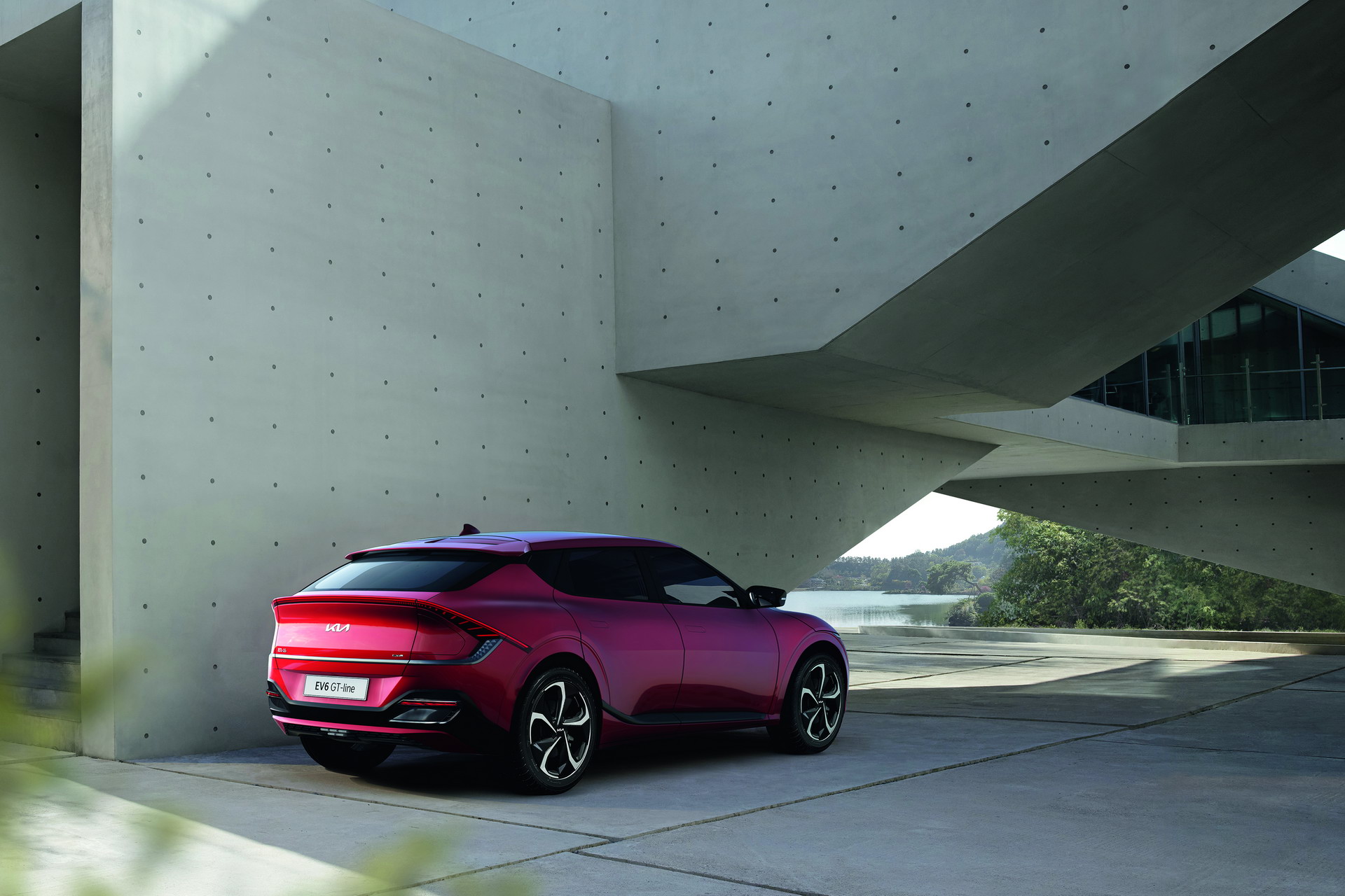 Kia EV6 Priced From £40,895 In The UK, Deliveries Start This Fall