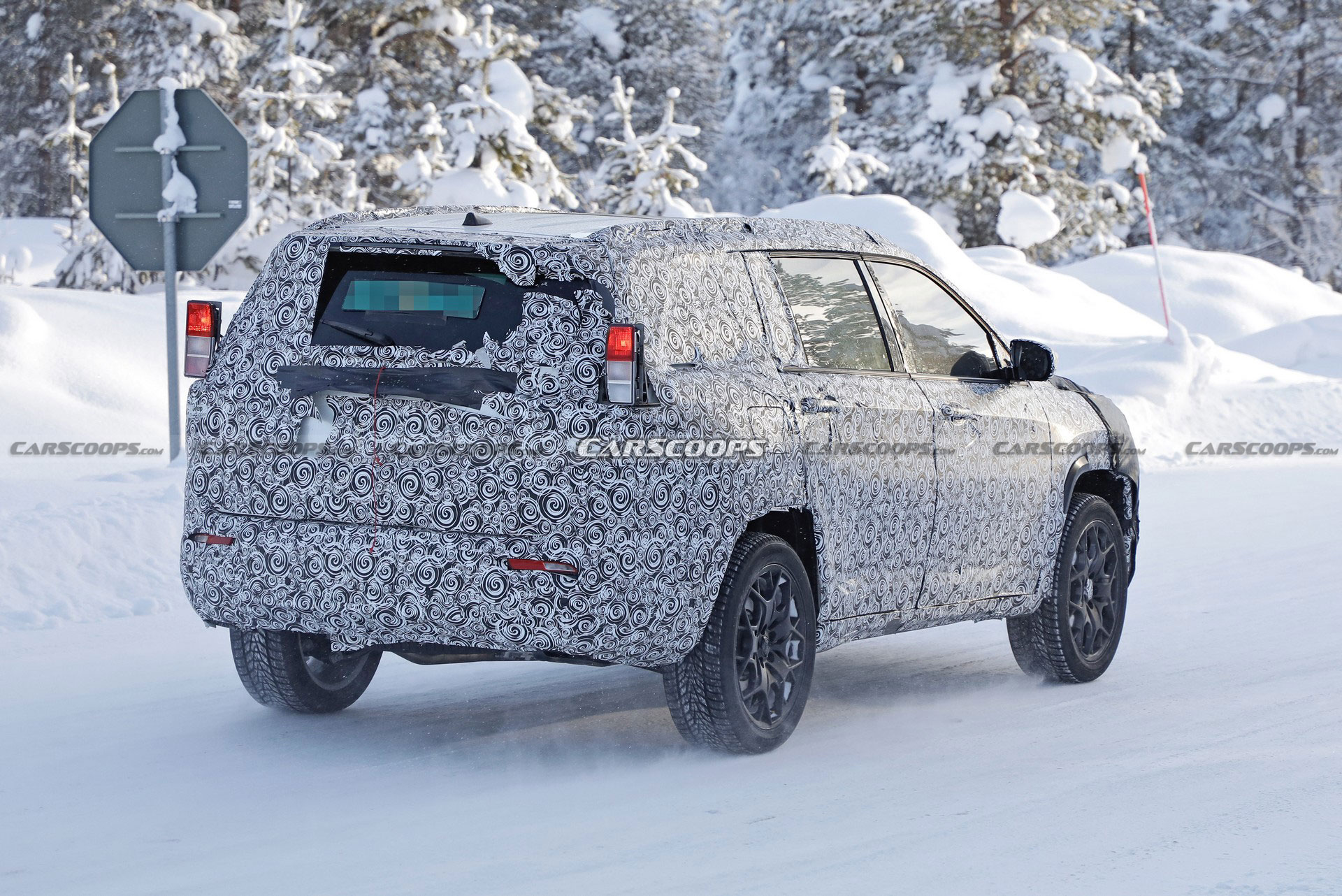 Jeep’s Seven-Seat Compass Could Be A Grand Family Hauler