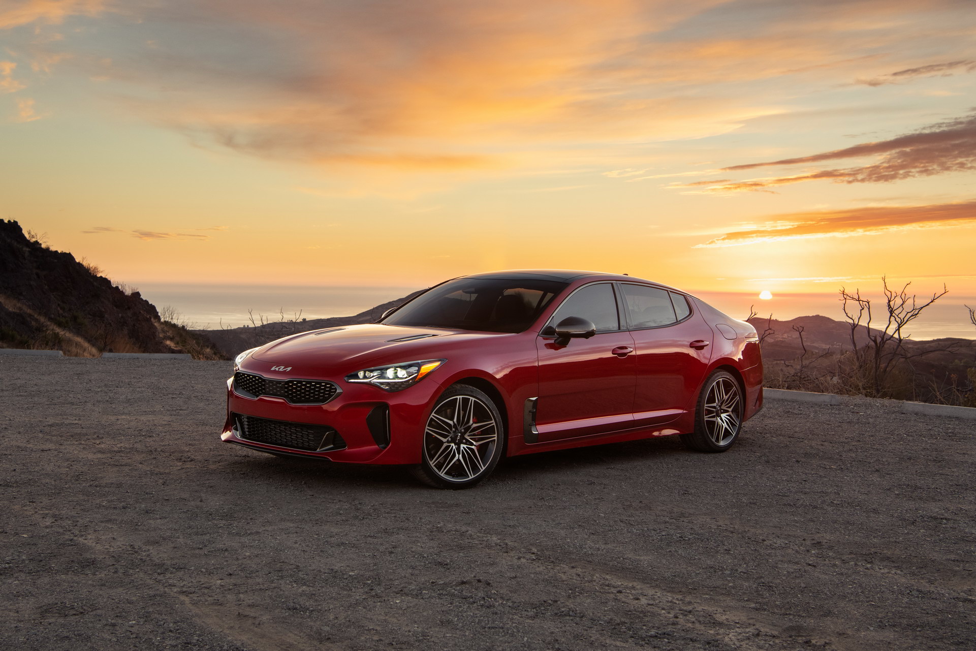 2022 Kia Stinger Starts At $36,090 – Costs $3,000 More Than Last Year’s Model