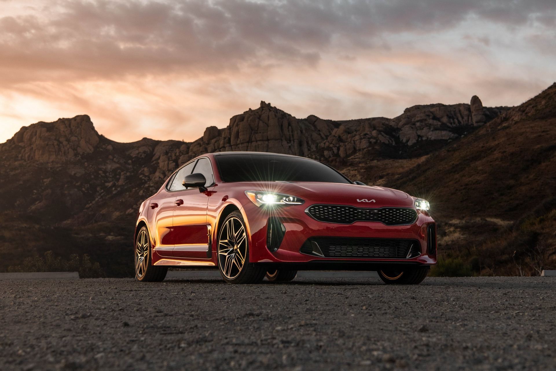 2022 Kia Stinger Starts At $36,090 – Costs $3,000 More Than Last Year’s Model