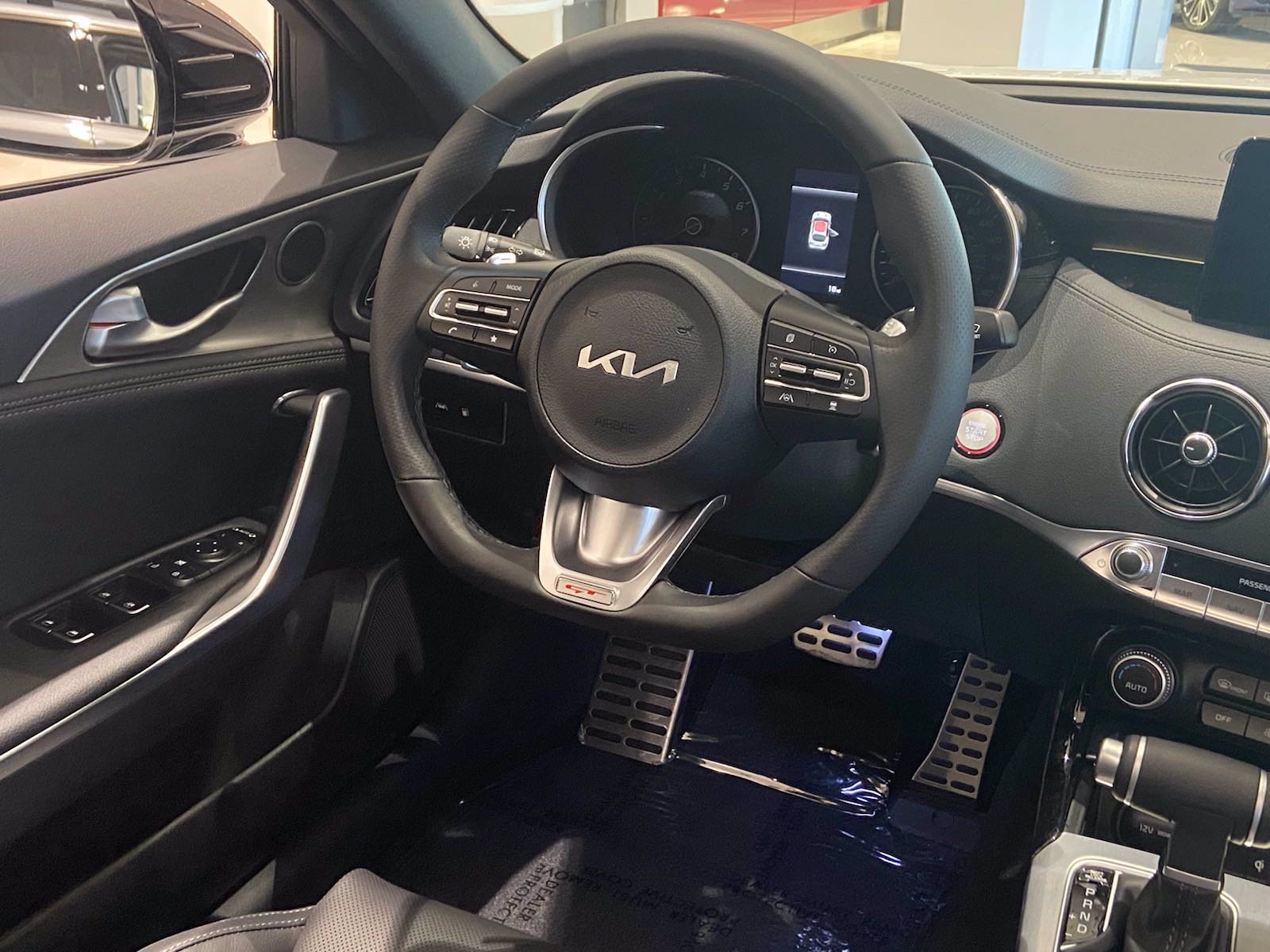 Uh-Oh: 2022 Kia Stinger Already Revealed And Available At U.S. And Canadian Dealerships