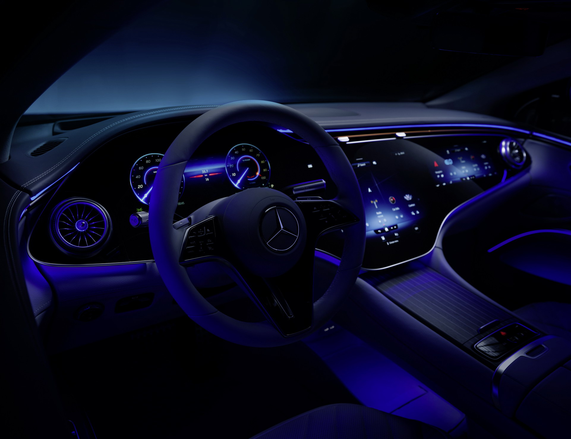 The 2022 Mercedes-Benz EQS Flagship Electric Sedan Has A Bonkers 56″ Curved Screen Dash