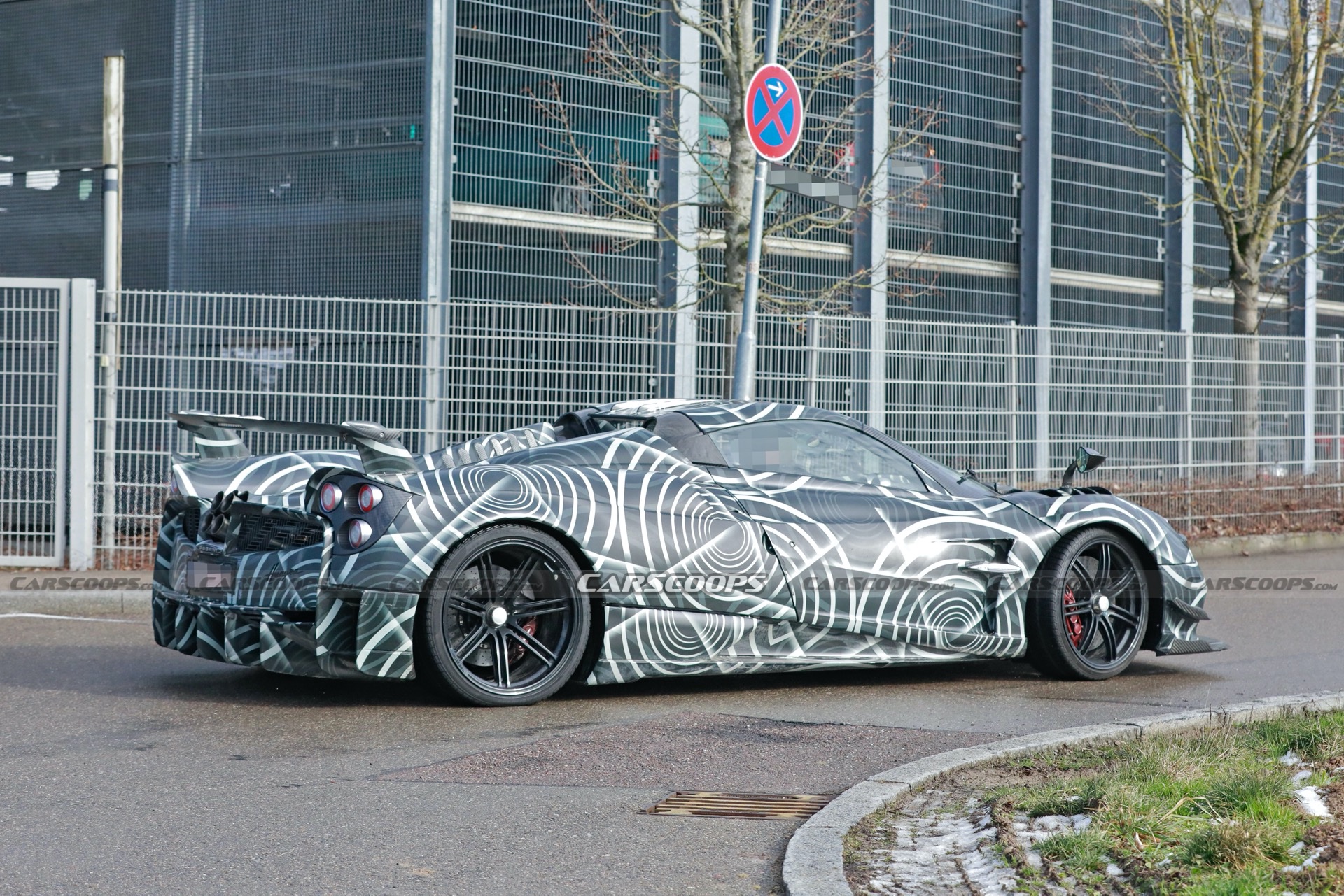 And Another One: Pagani Huayra Roadster Looks To Be Getting One More Mental Special Edition