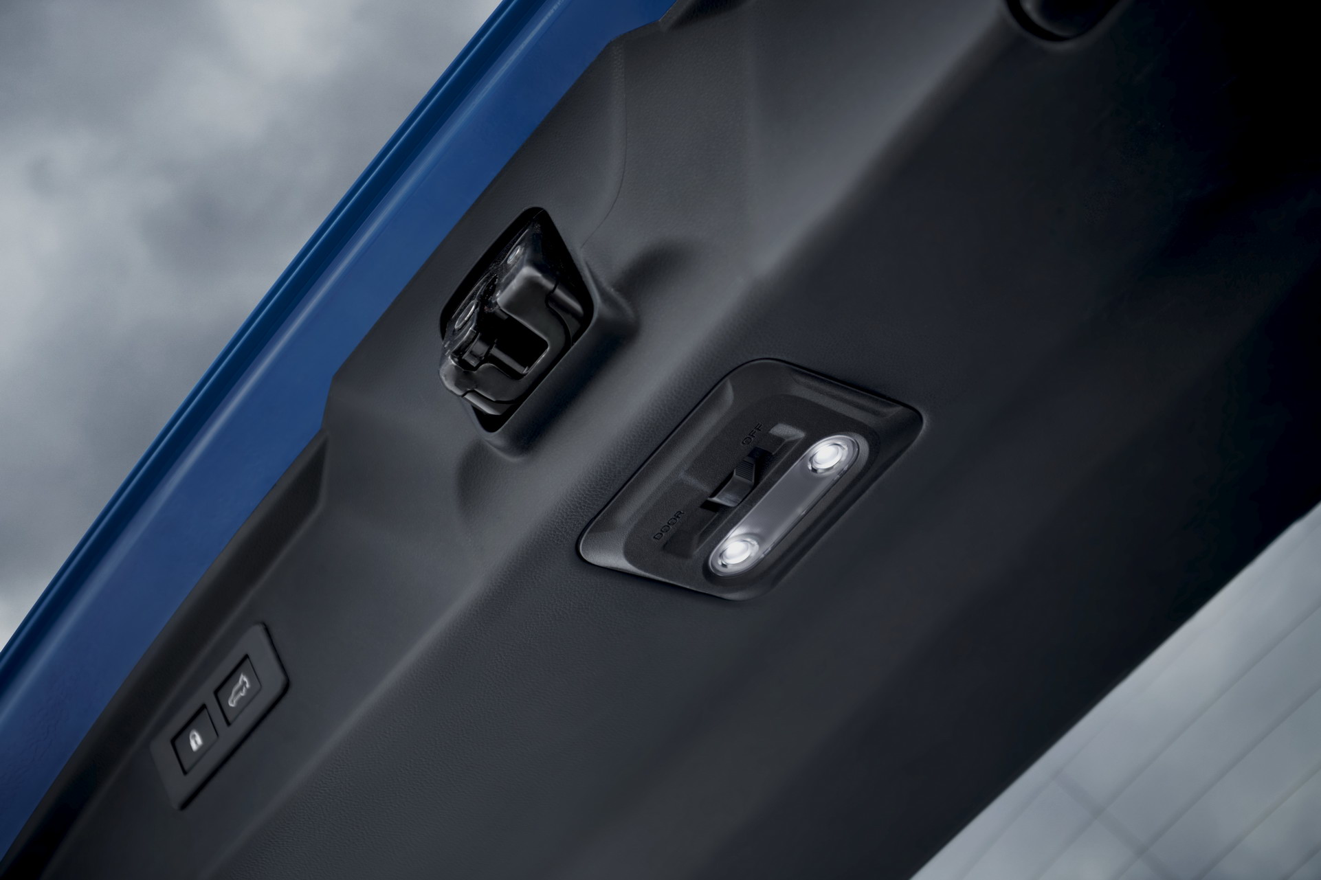 2022 Subaru Outback Wilderness Is A Meaner Off-Road Wagon With A Thing For Plastic Armor