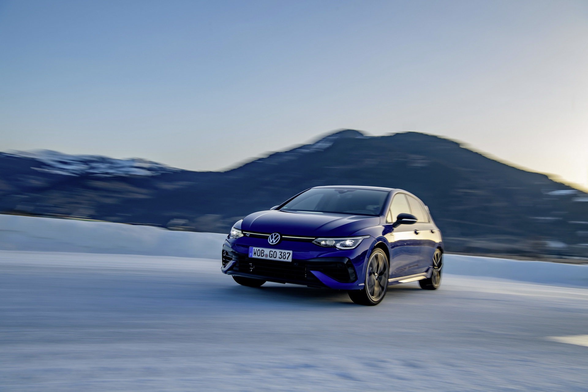 Don’t Buy A New VW Golf R Without The Performance Pack