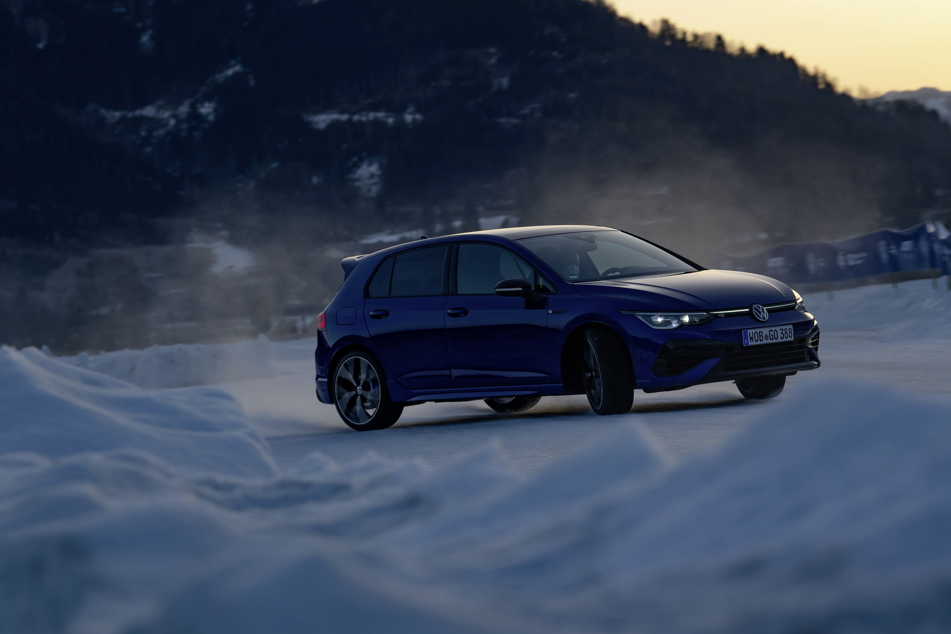 Don’t Buy A New VW Golf R Without The Performance Pack