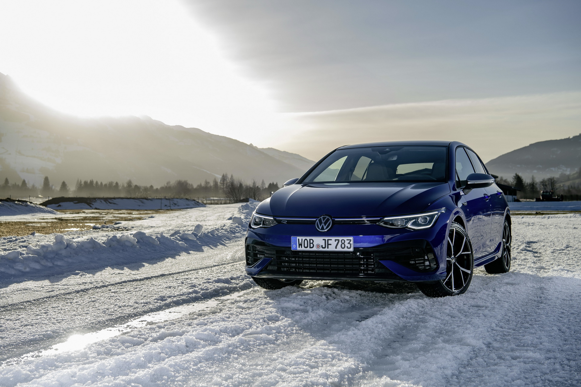 Don’t Buy A New VW Golf R Without The Performance Pack