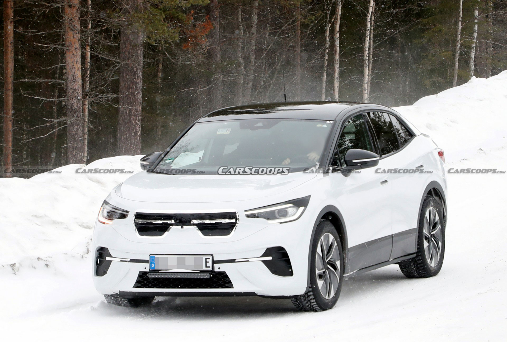 VW ID.5 Crossover Coupe Spotted Ahead Of Its Debut Later This Year