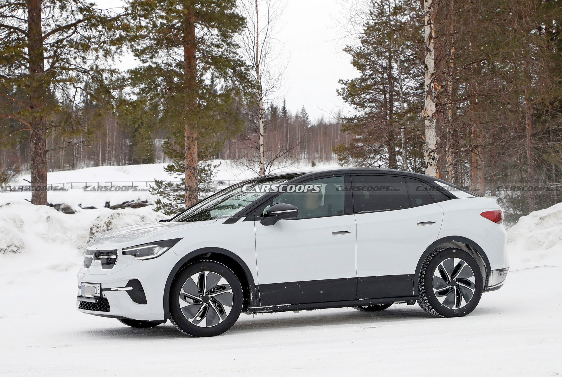 VW ID.5 Crossover Coupe Spotted Ahead Of Its Debut Later This Year