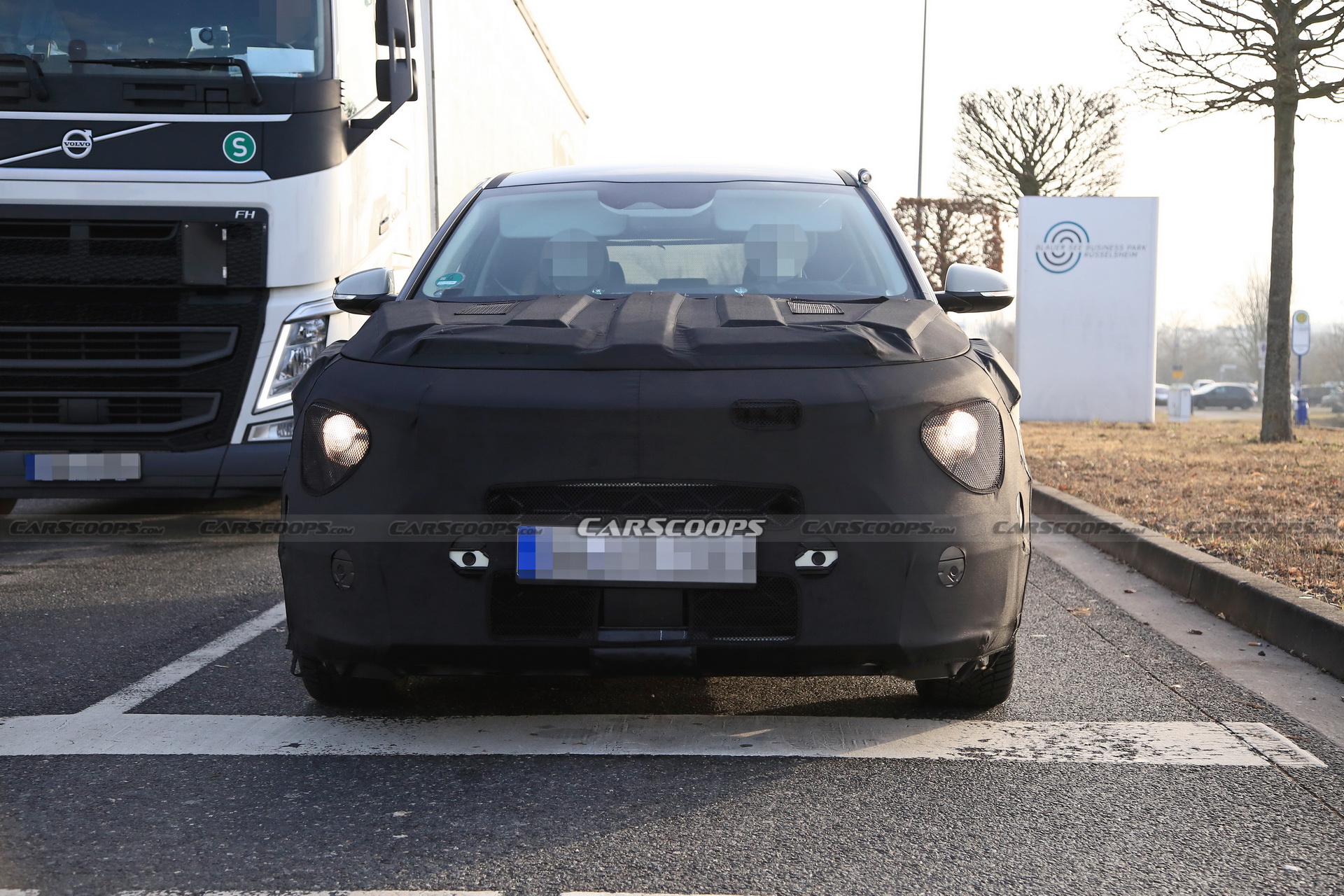 2022 Kia Niro Spied With Bold New Face, Could Debut Later This Year