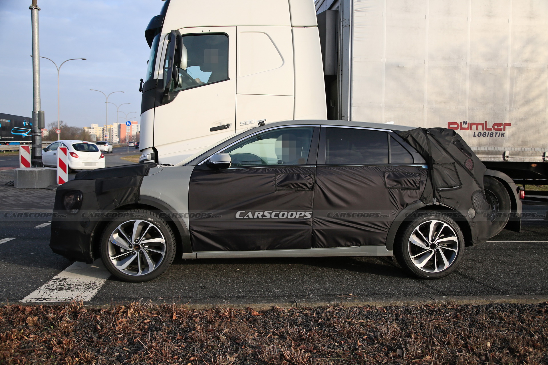 2022 Kia Niro Spied With Bold New Face, Could Debut Later This Year