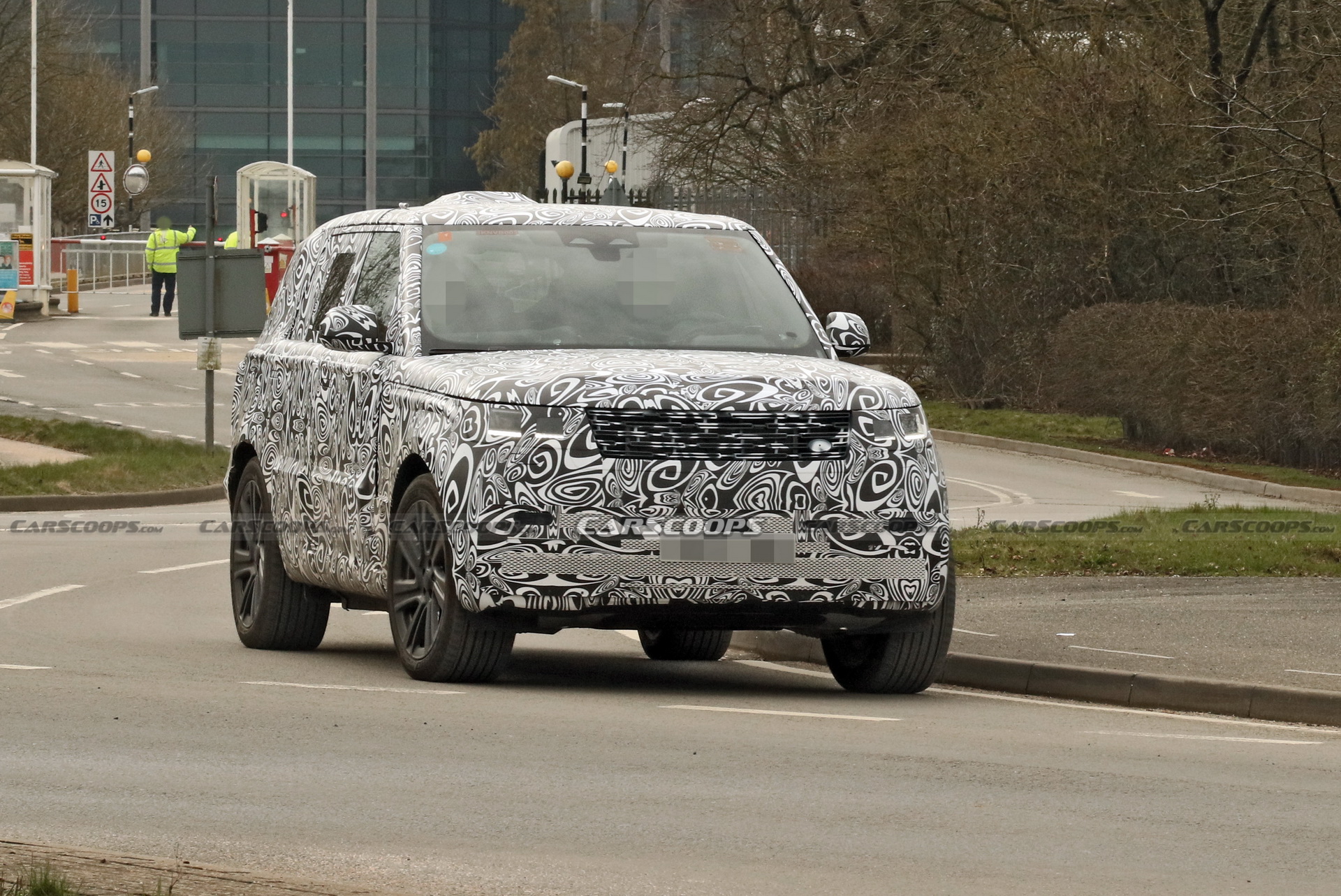 2022 Range Rover Coming To Dominate The Full-Size Luxury SUV Class In Both Regular And PHEV Variants