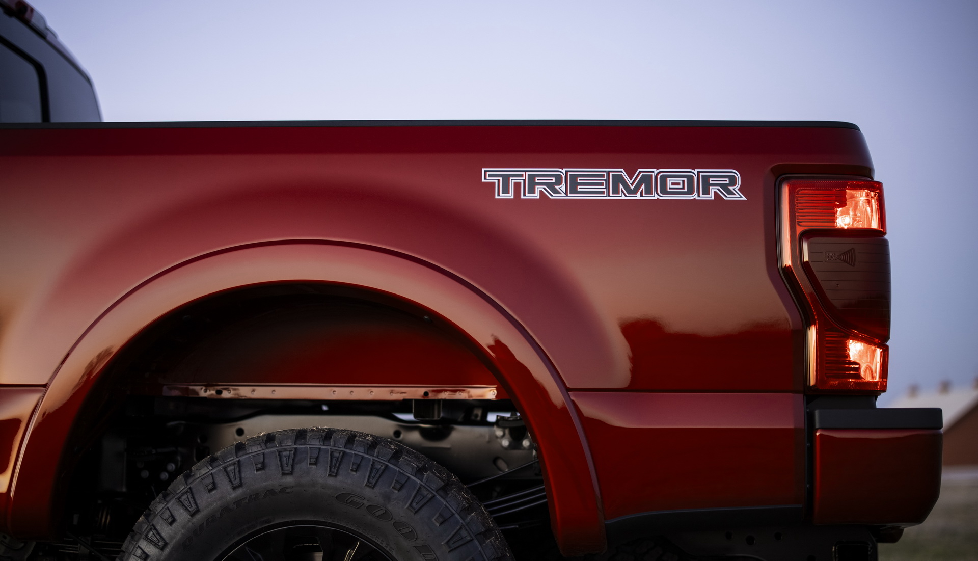 2022 Ford Super Duty Revealed With Less Chrome, New 12-Inch Infotainment System