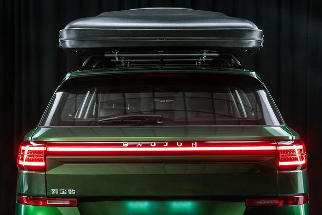 GM China’s Baojun RC-5W Compact Wagon Gets A Roof-Mounted Pop-Up Tent