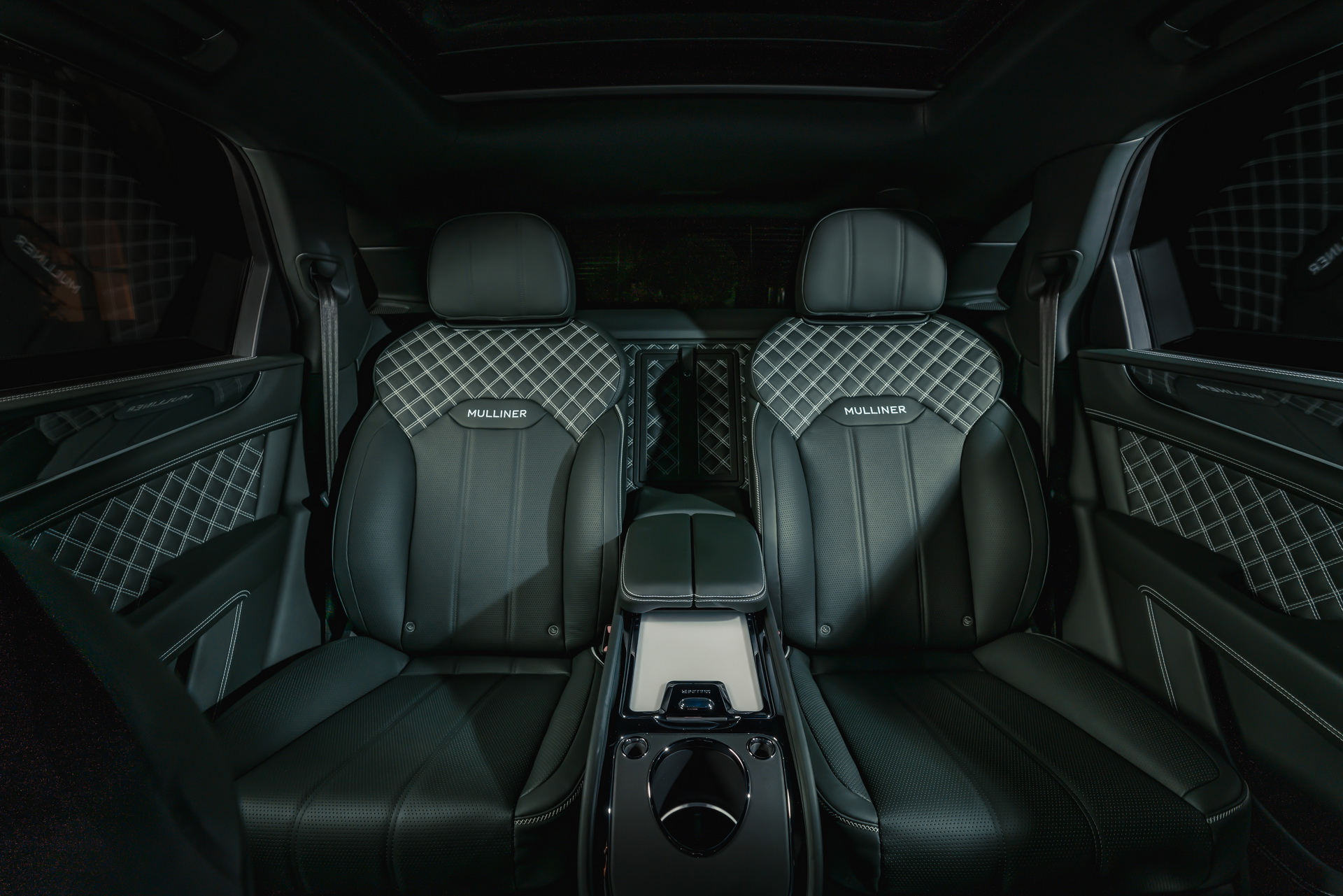 Bentley Mulliner’s Latest One-Off Bentayga Hybrid Revealed Ahead Of Shanghai Motor Show