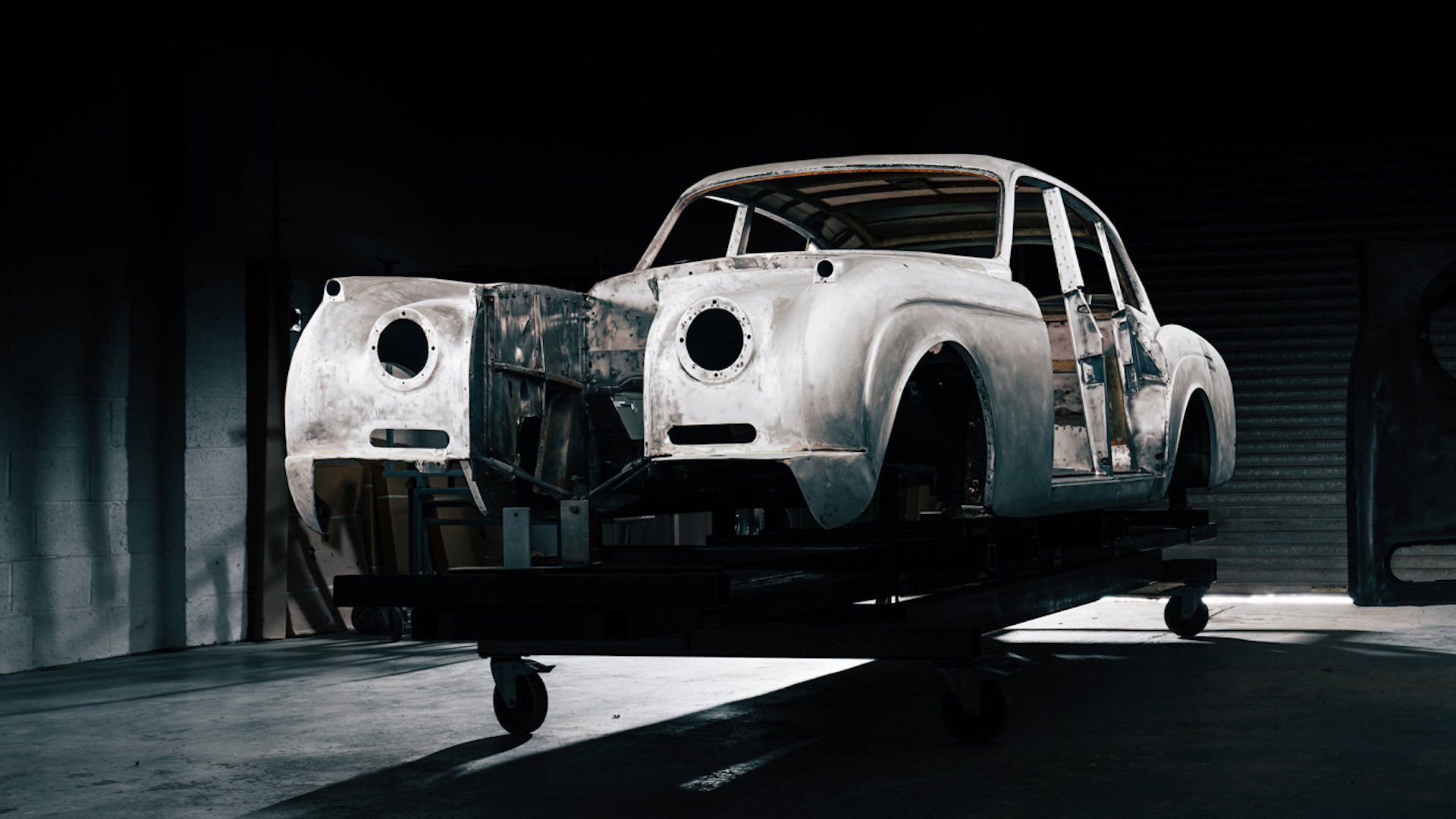 Lunaz Adds $490k Bentley S3 Continental Flying Spur To Its Classic EV Range