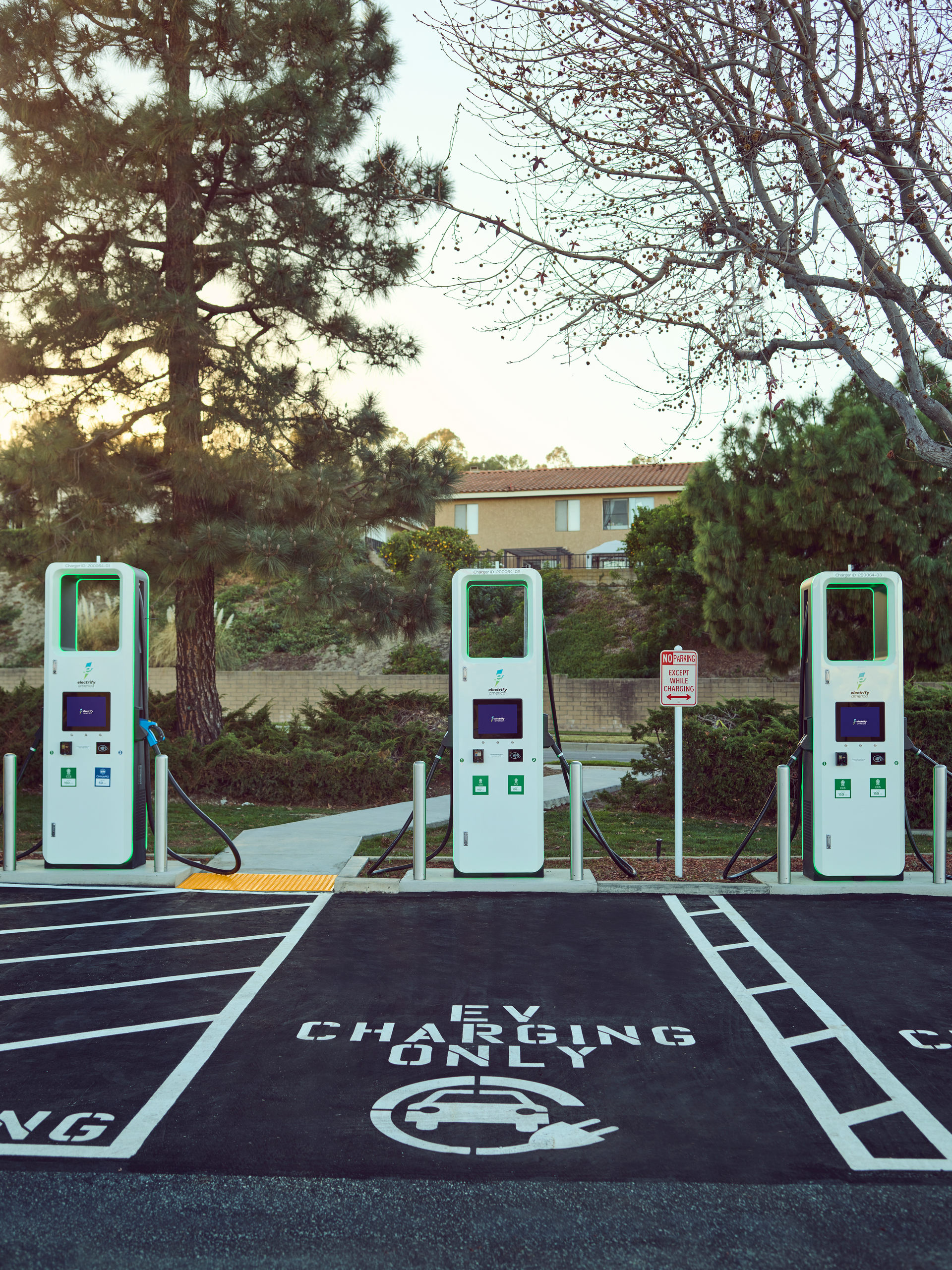 2021 Hyundai Kona Electric And Ioniq Electric Get 250 kWh Of Free Charging