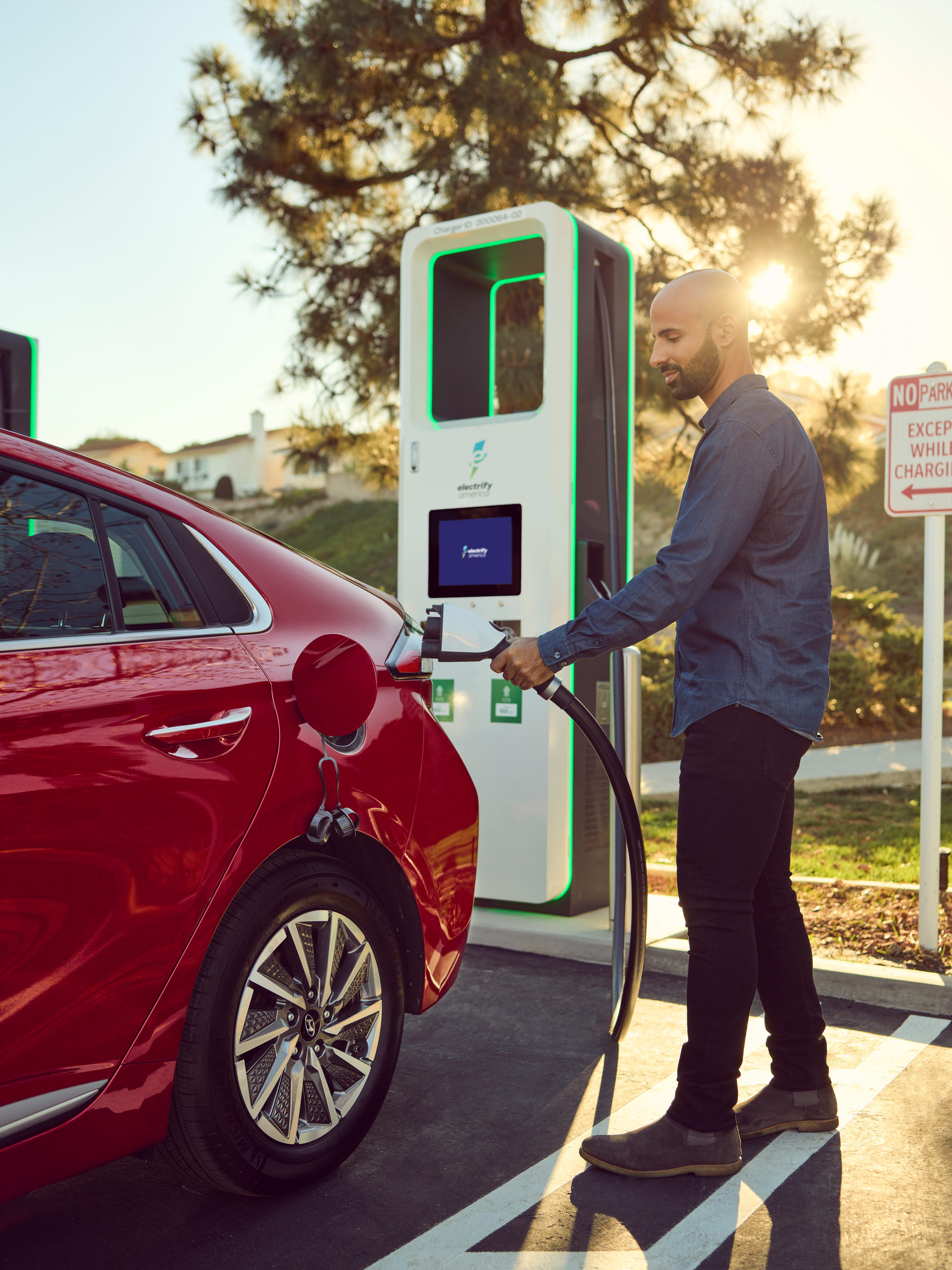 2021 Hyundai Kona Electric And Ioniq Electric Get 250 kWh Of Free Charging