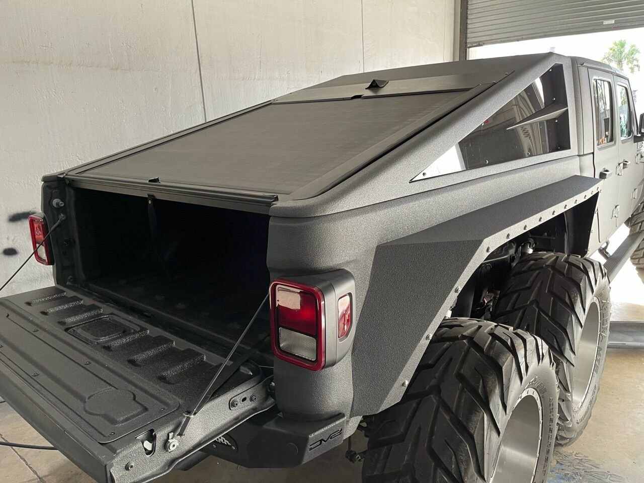 Jay Leno Preps For Doomsday With Apocalypse Hellfire 6×6