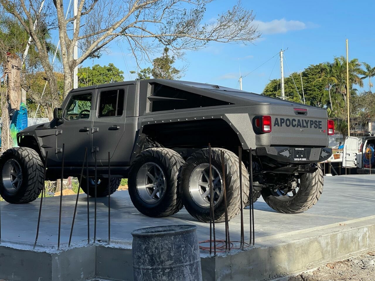 Jay Leno Preps For Doomsday With Apocalypse Hellfire 6×6
