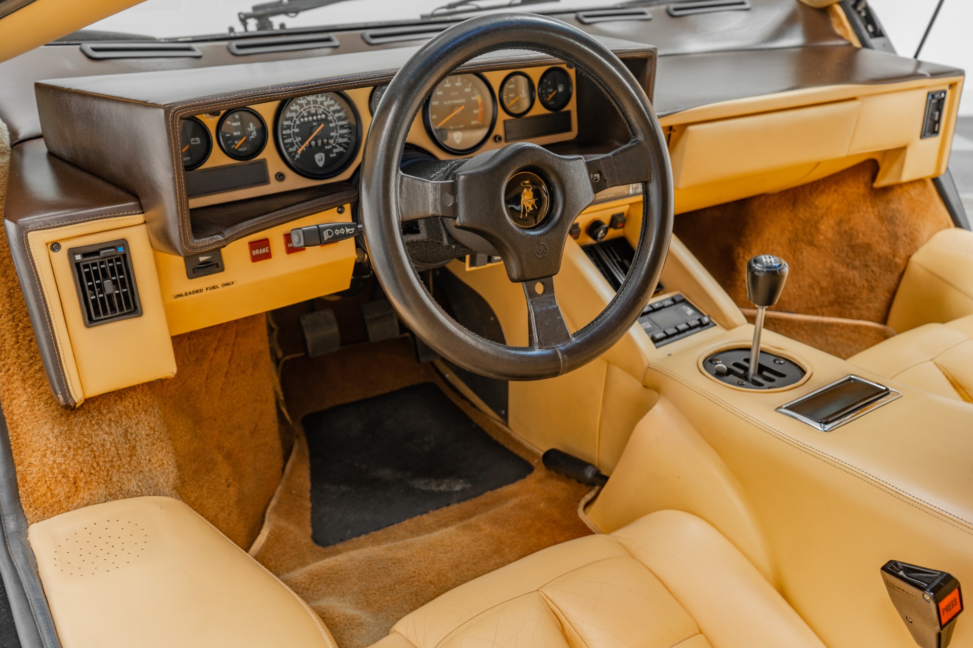 Rich ’80s Kids, Succumb To Your Midlife Crisis With This Lamborghini Countach 5000 QV
