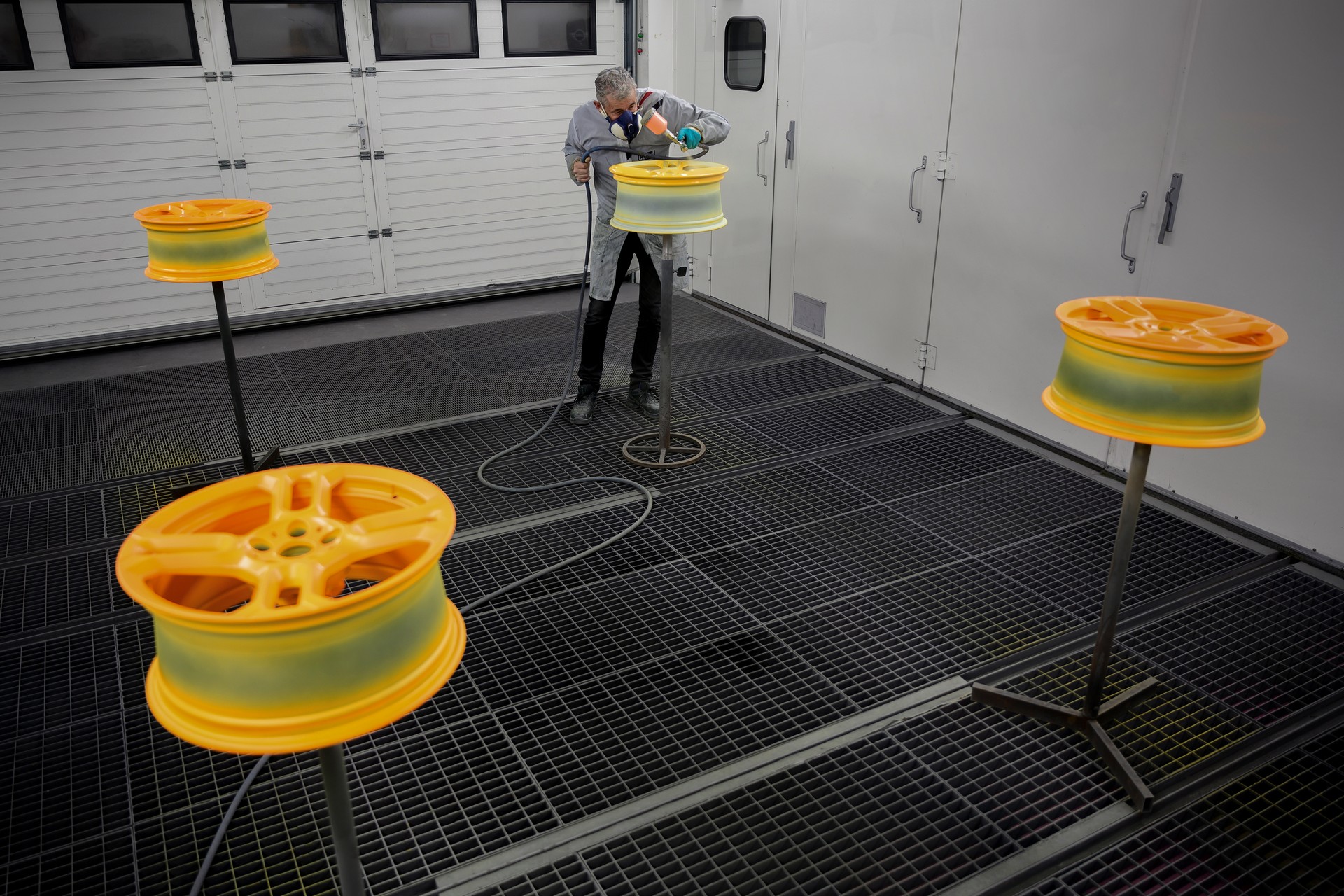 MINI Electric Pacesetter Hints At An Electrifying Future For JCW