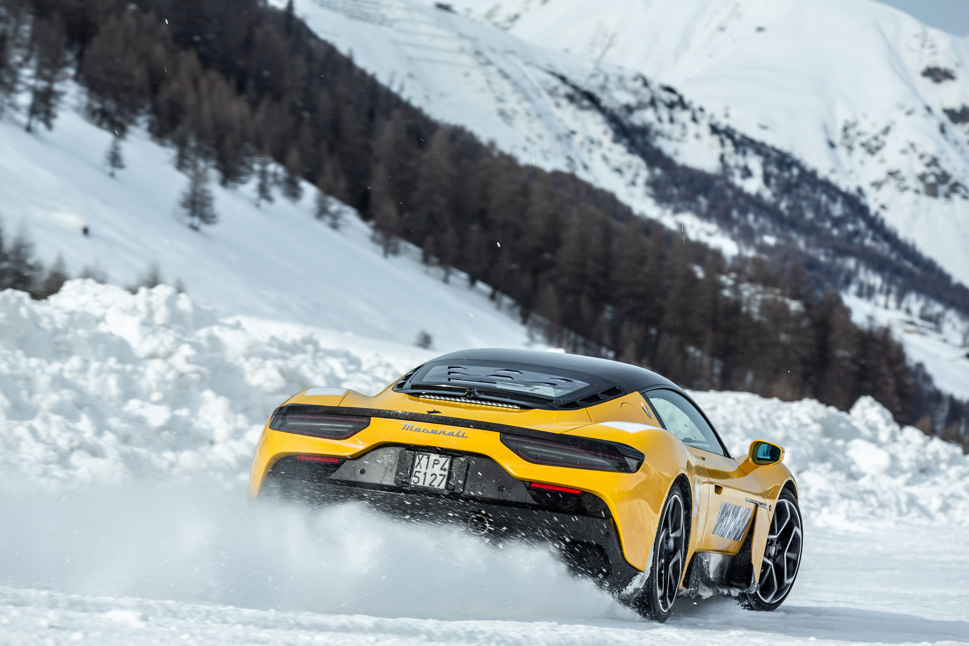 Maserati’s MC20 Mid-Engined Supercar Takes On Snow Drifting