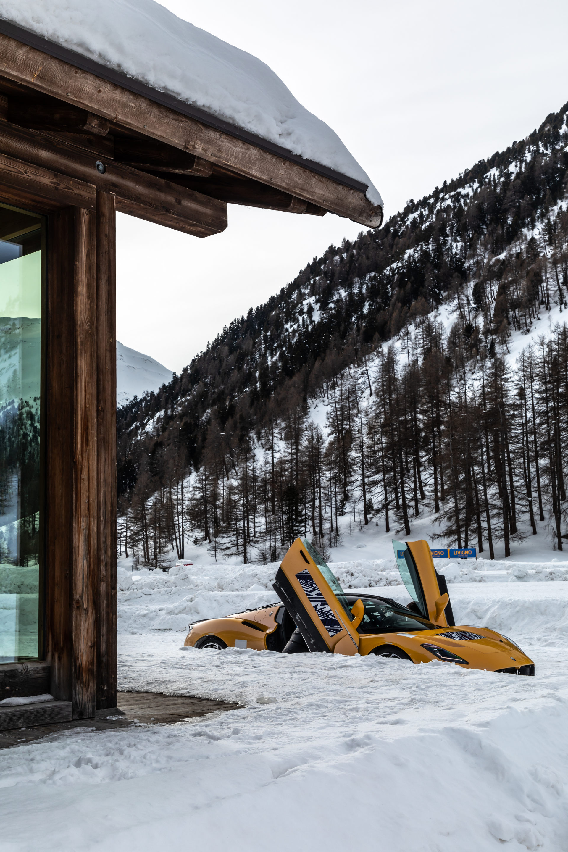 Maserati’s MC20 Mid-Engined Supercar Takes On Snow Drifting