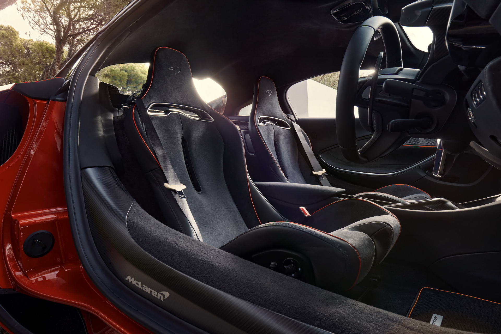 McLaren Doesn’t Want You To Worry About The Artura PHEV, Gives It Extensive Warranty