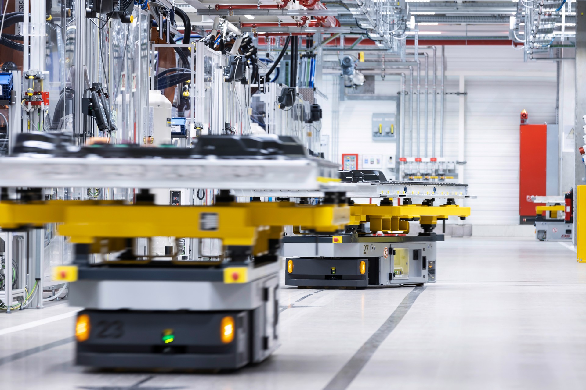 Mercedes EQS Debuts April 15th, Battery Production Already Underway