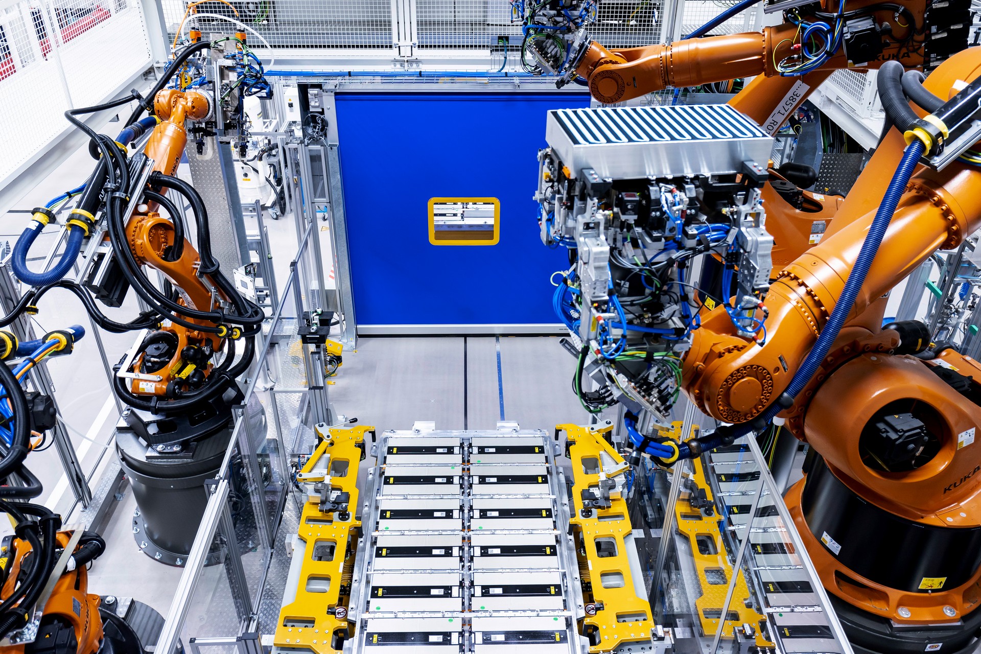 Mercedes EQS Debuts April 15th, Battery Production Already Underway