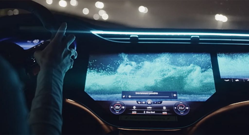  Mercedes-Benz Showcases The Innovative ‘Hyperscreen’ Of The EQS