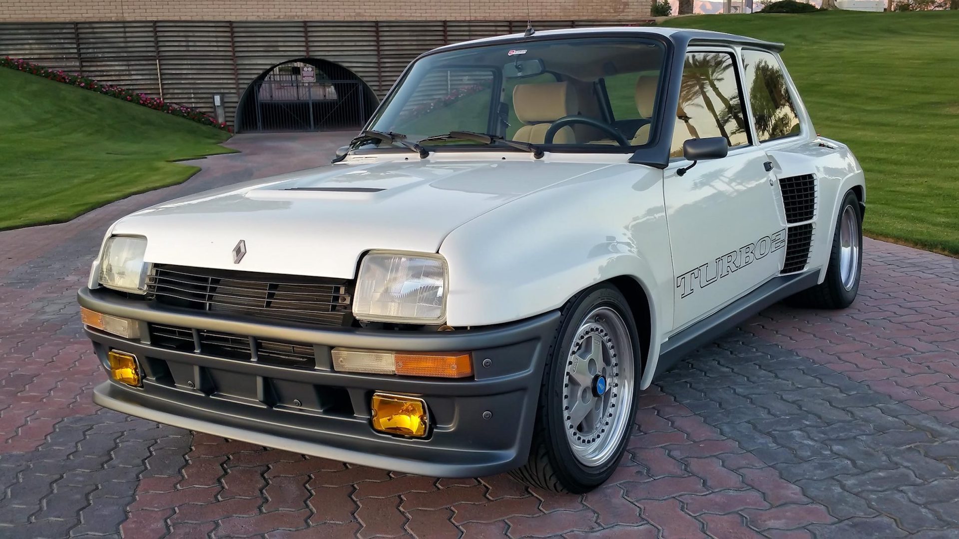 This Renault 5 Turbo 2 RWD Hot Hatch Hides A 13B Rotary Surprise