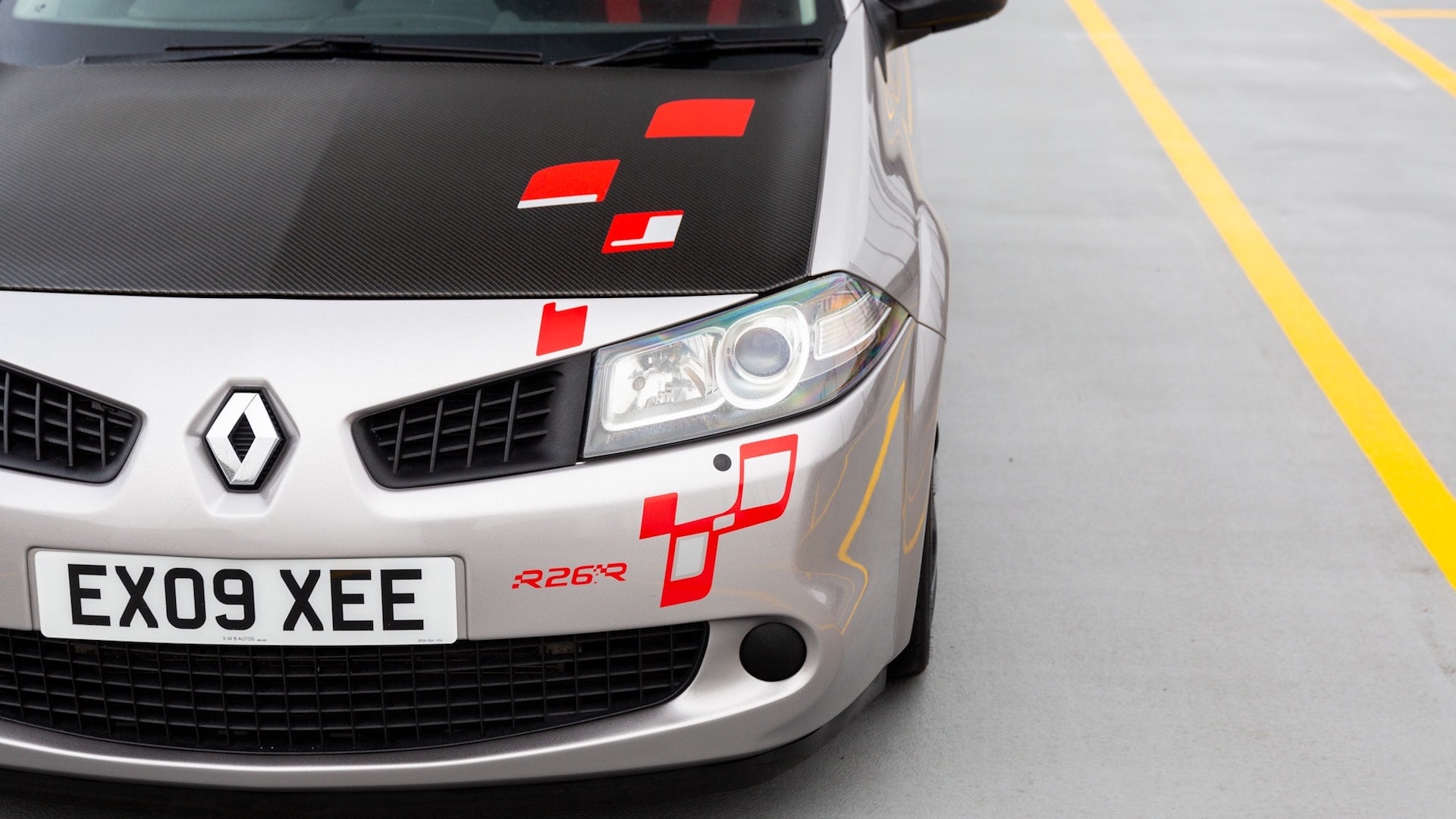 Rare Renault Megane R26.R Is A Hot Hatch That Thinks It’s A 911 GT3