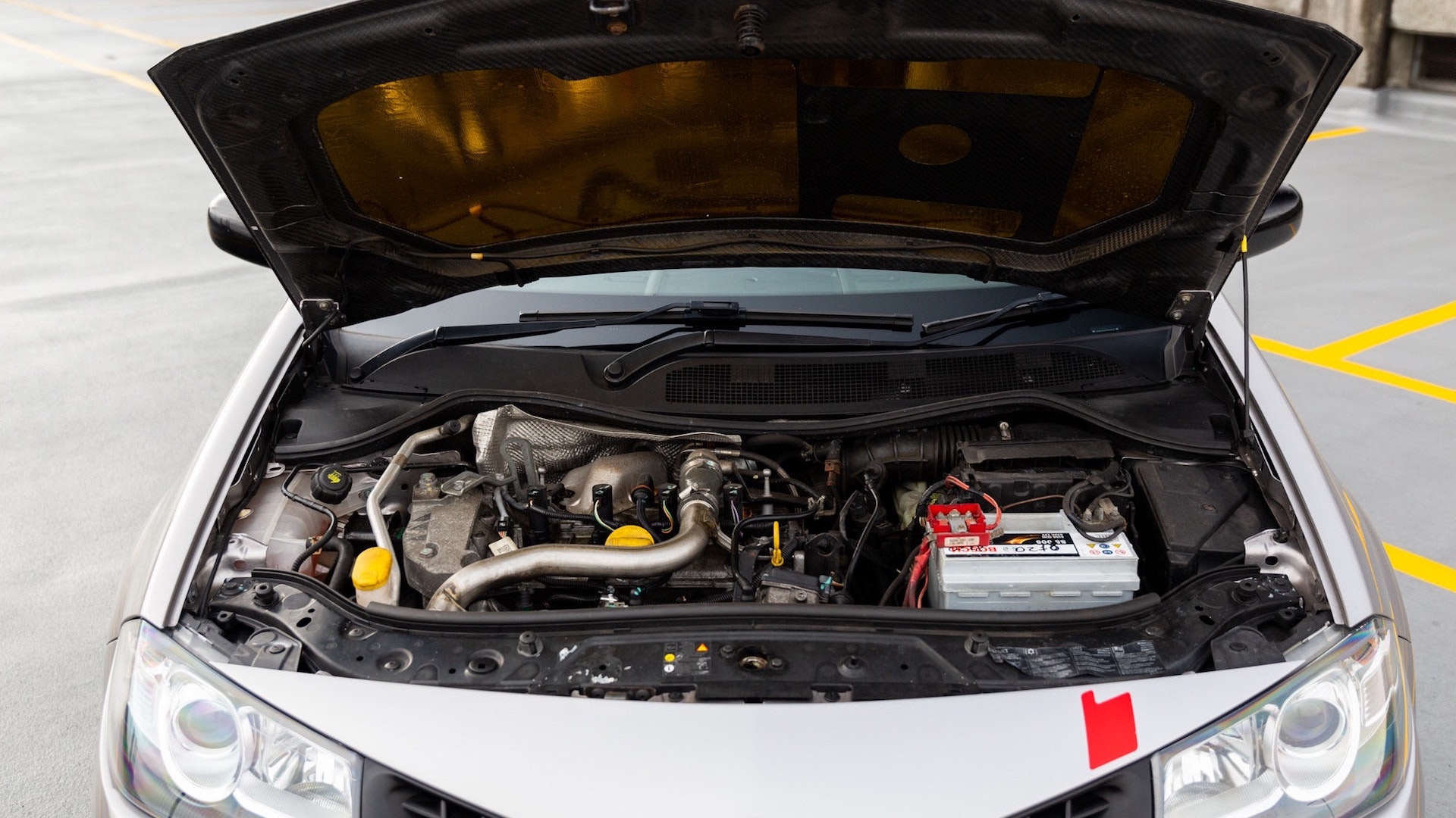 Rare Renault Megane R26.R Is A Hot Hatch That Thinks It’s A 911 GT3