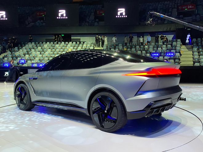 China’s New R ES33 Concept Has A 4D Radar That Can Detect A Can Of Coke Nearly 500 ft Away