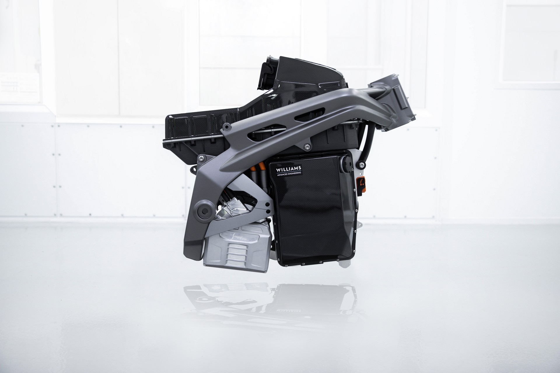 Triumph Project TE-1 Combines Sporty Looks With A 174 HP Electric Motor