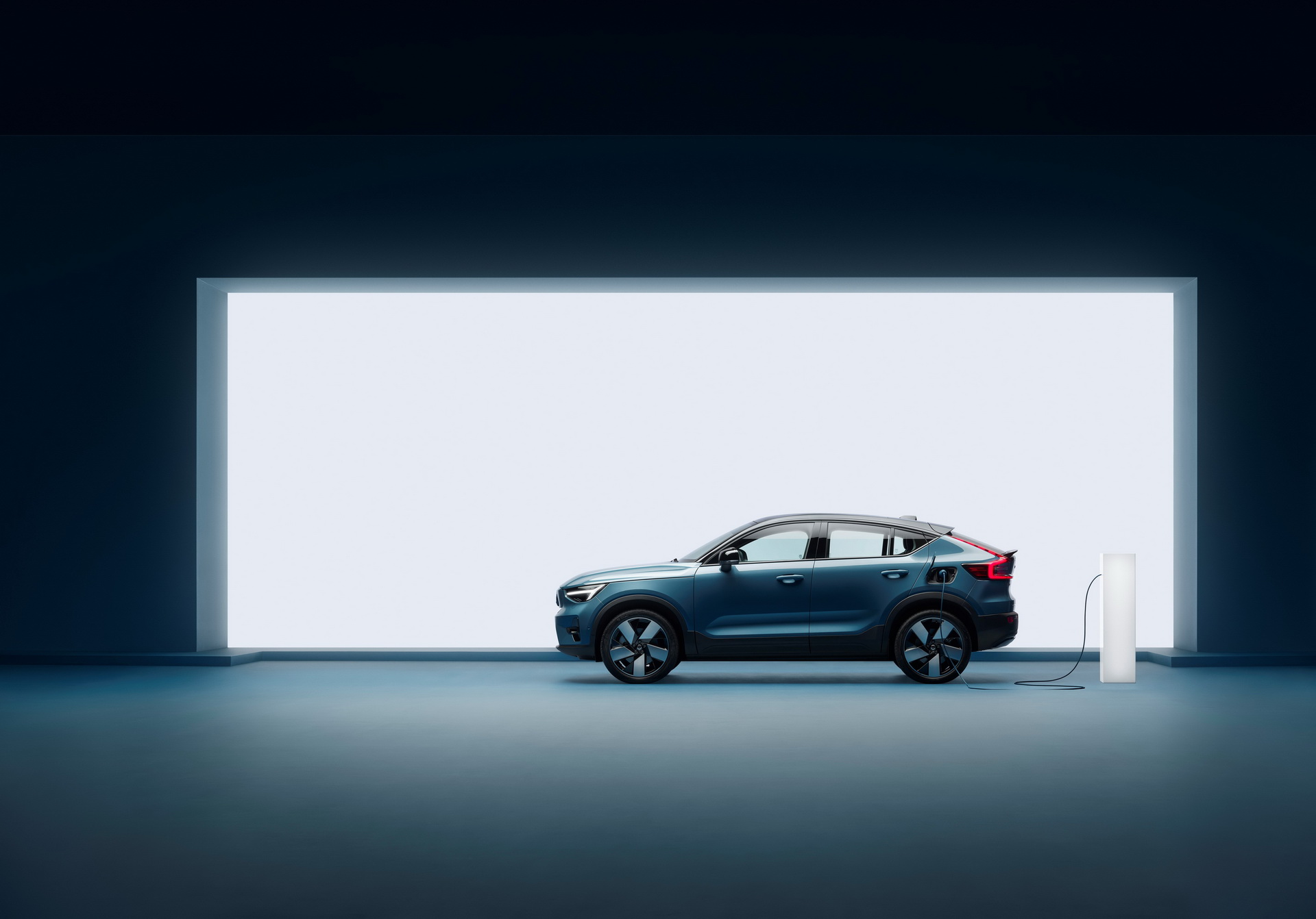 New C40 Recharge Breaks Cover As Volvo’s Latest Electric Coupe-SUV With 261 Miles Of Range