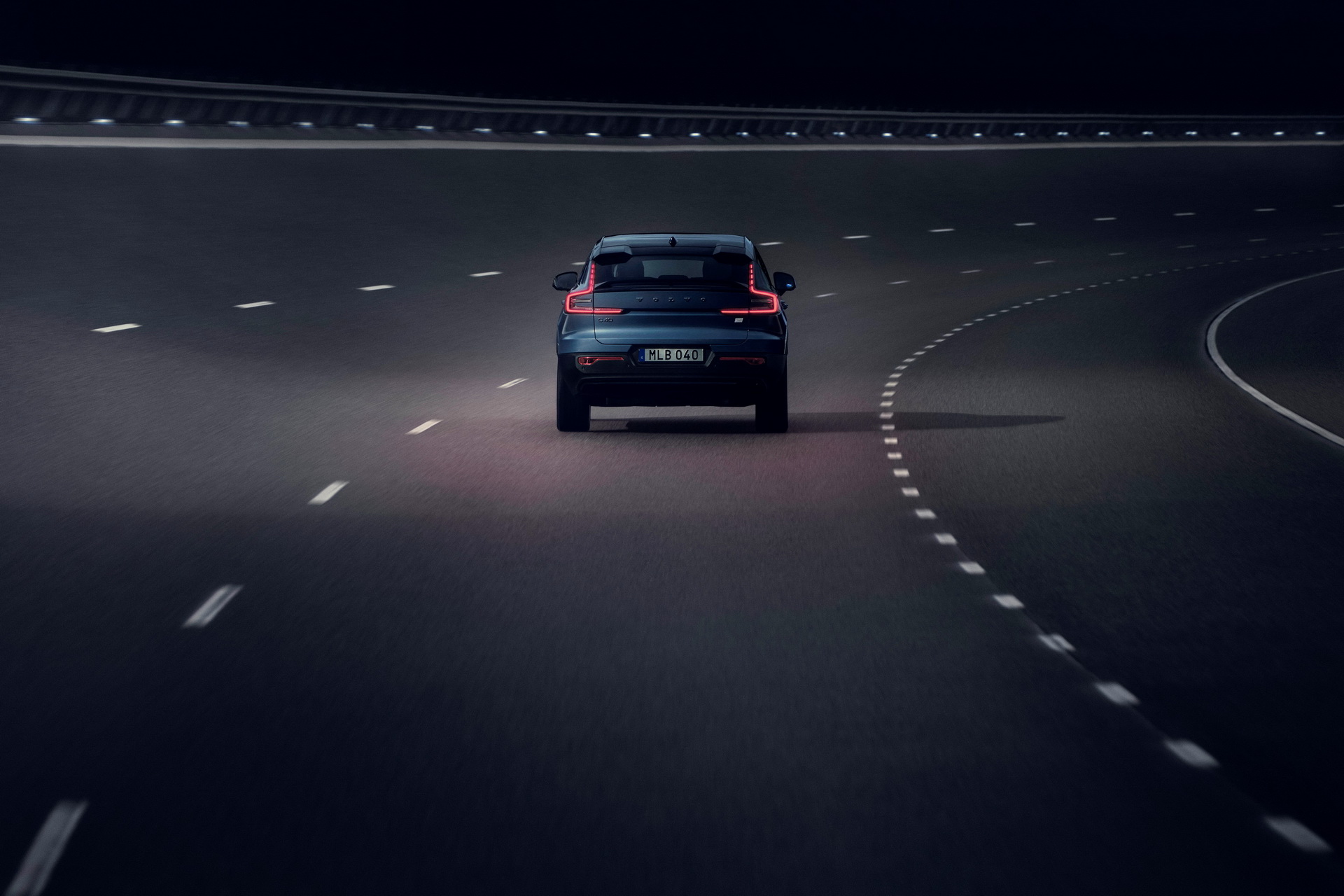 New C40 Recharge Breaks Cover As Volvo’s Latest Electric Coupe-SUV With 261 Miles Of Range