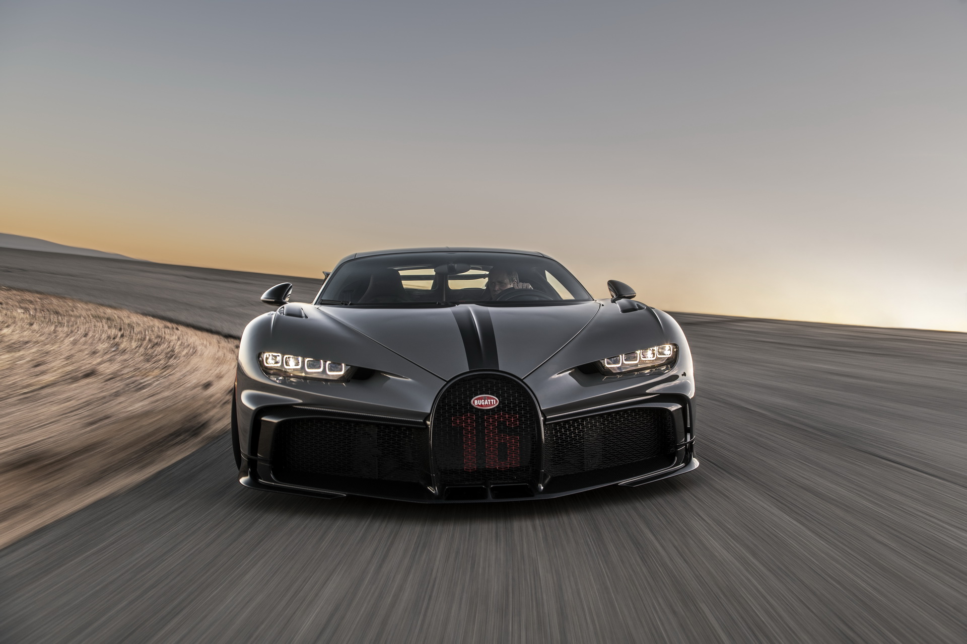 Bugatti Chiron Pur Sport Salutes America At Willow Springs