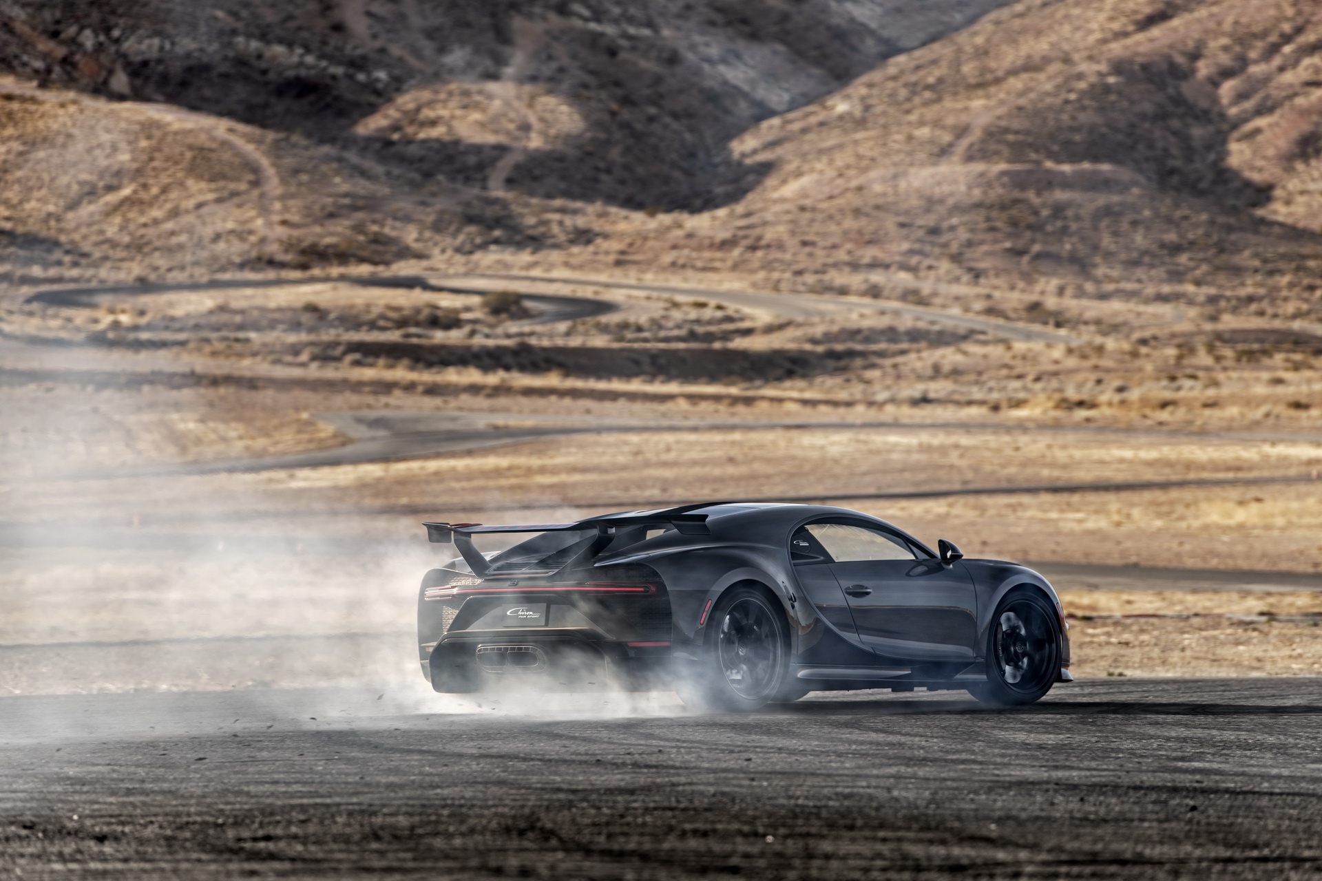 Bugatti Chiron Pur Sport Salutes America At Willow Springs