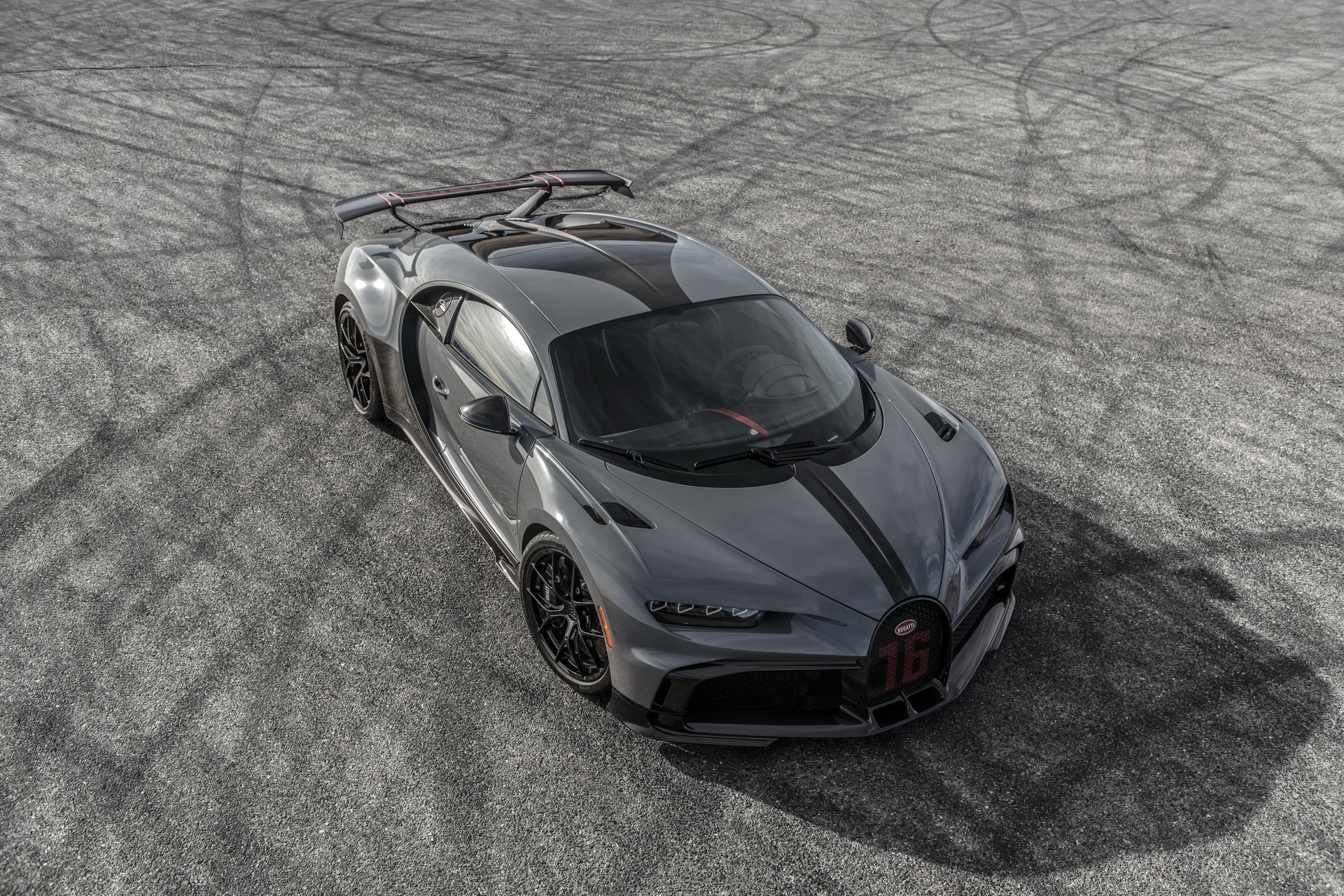 Bugatti Chiron Pur Sport Salutes America At Willow Springs