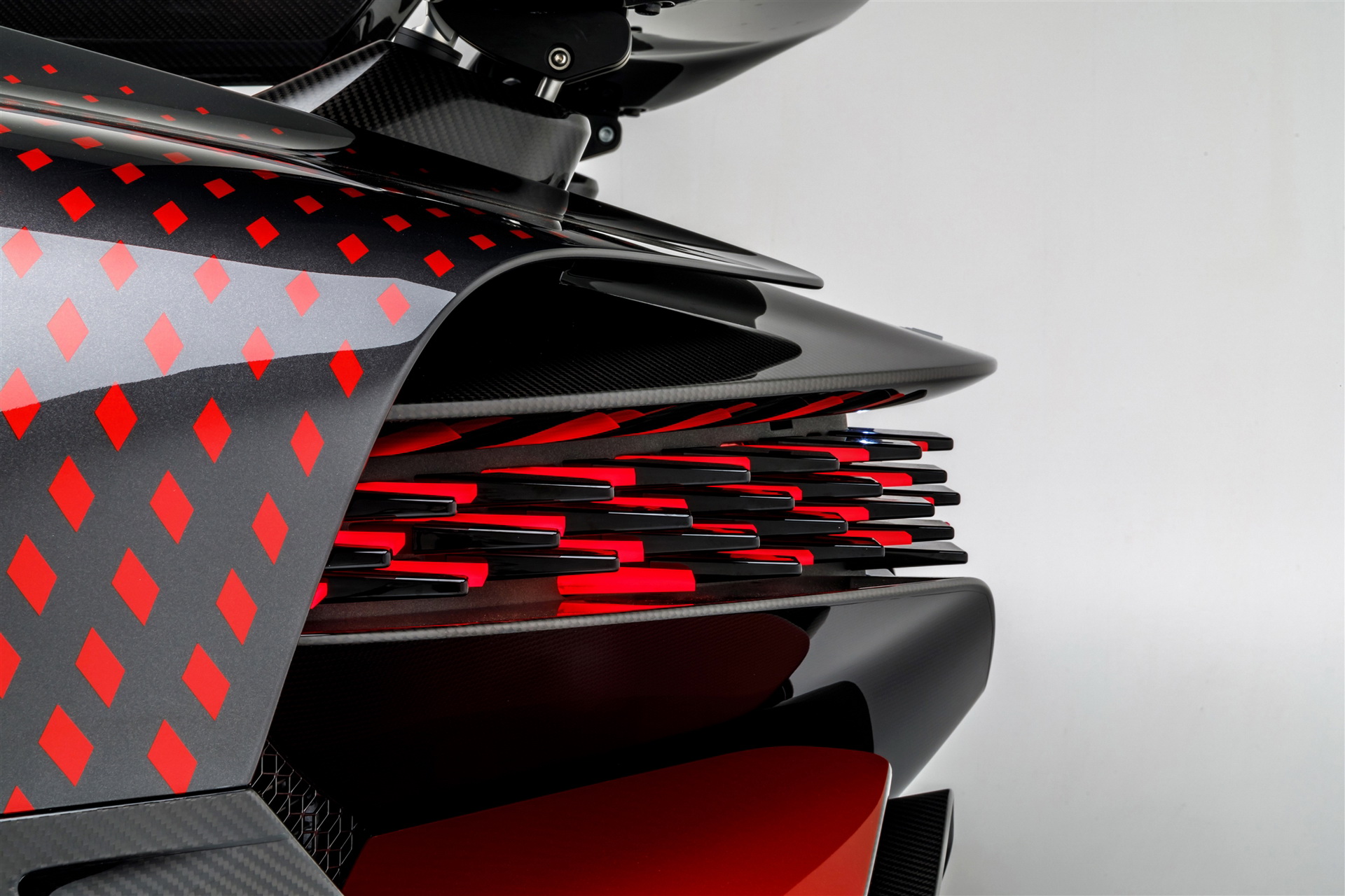 Bugatti Divo ‘Lady Bug’ Took Around Two Years To Complete – And They Almost Gave Up On It