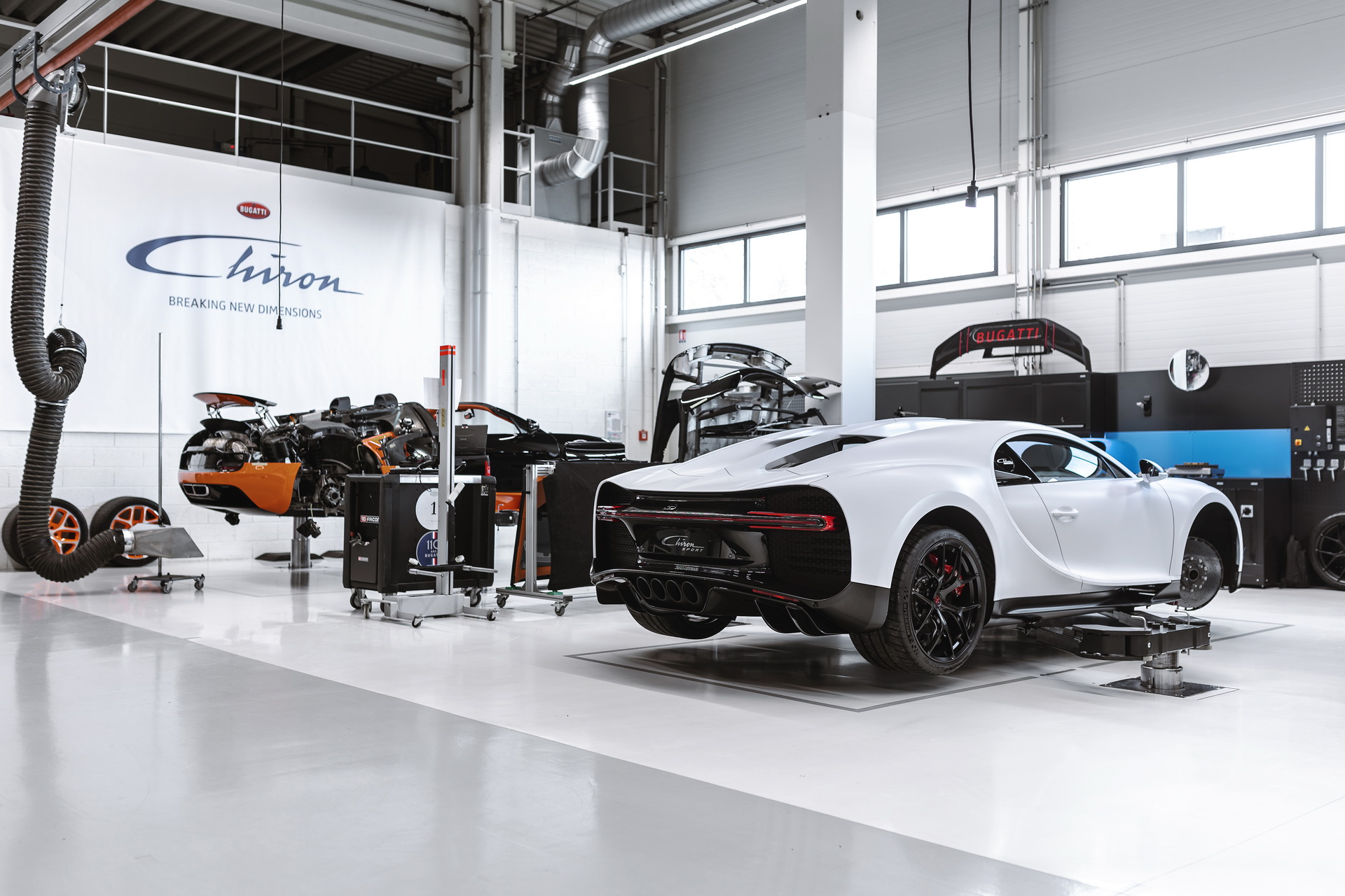Bugatti Launches New Global Service Program For The Veyron And Chiron